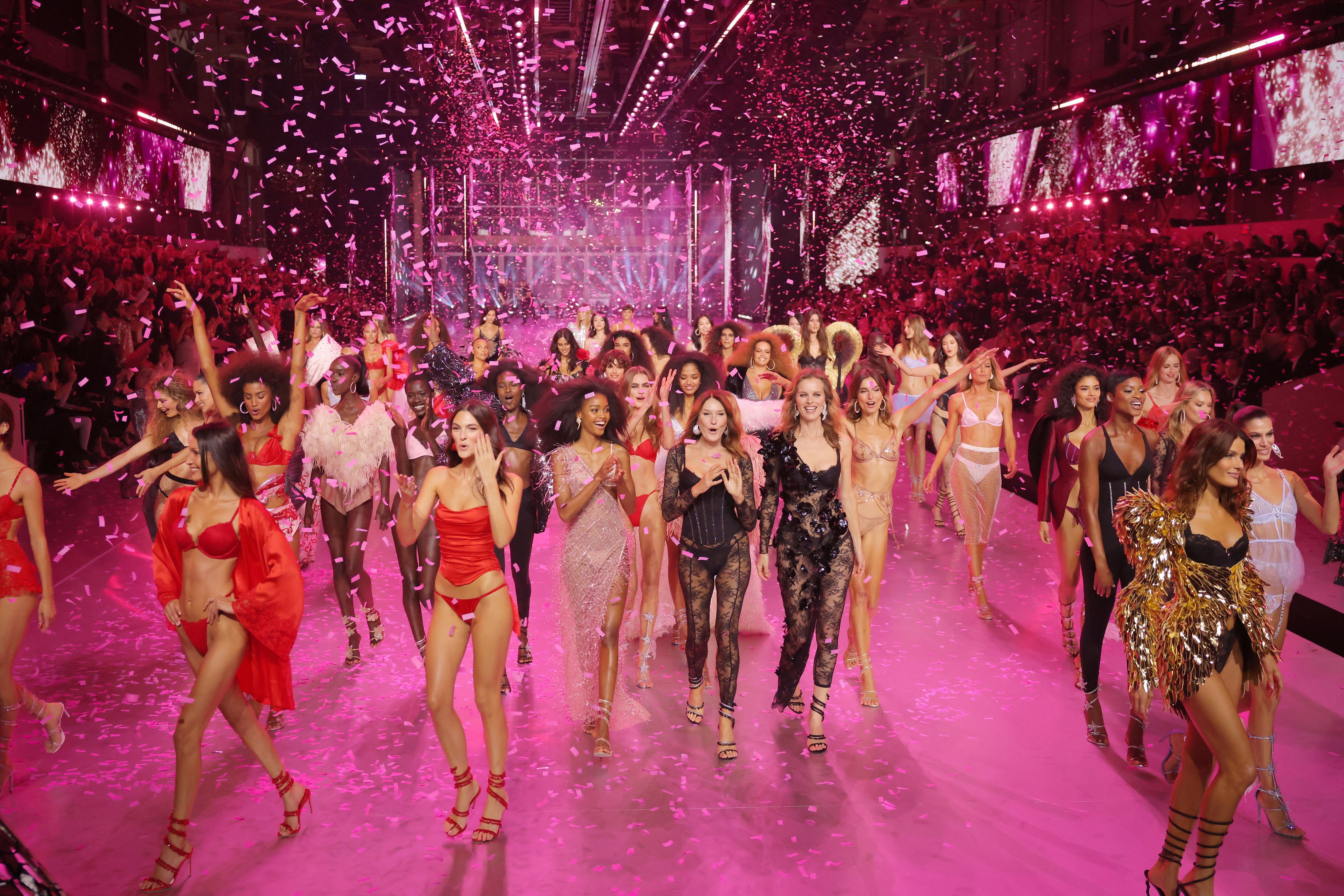 Die Victoria's Secret Fashion Show wurde groß angekündigt.