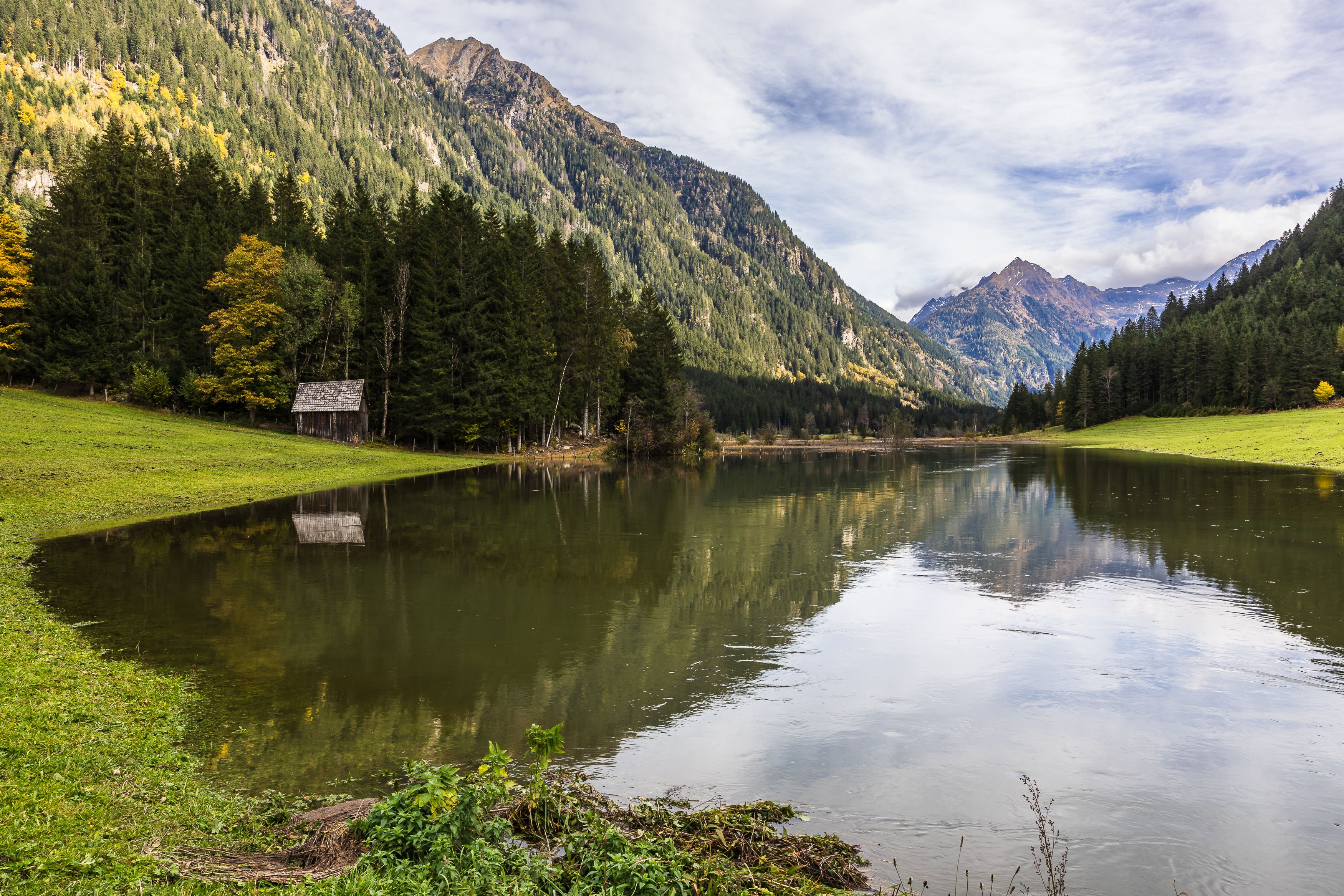 Blick auf das Tettermoor, dem natürlichen Hochwasserschutz für die Stadt Schladming und das Ennstal, am 9. Oktober 2024.