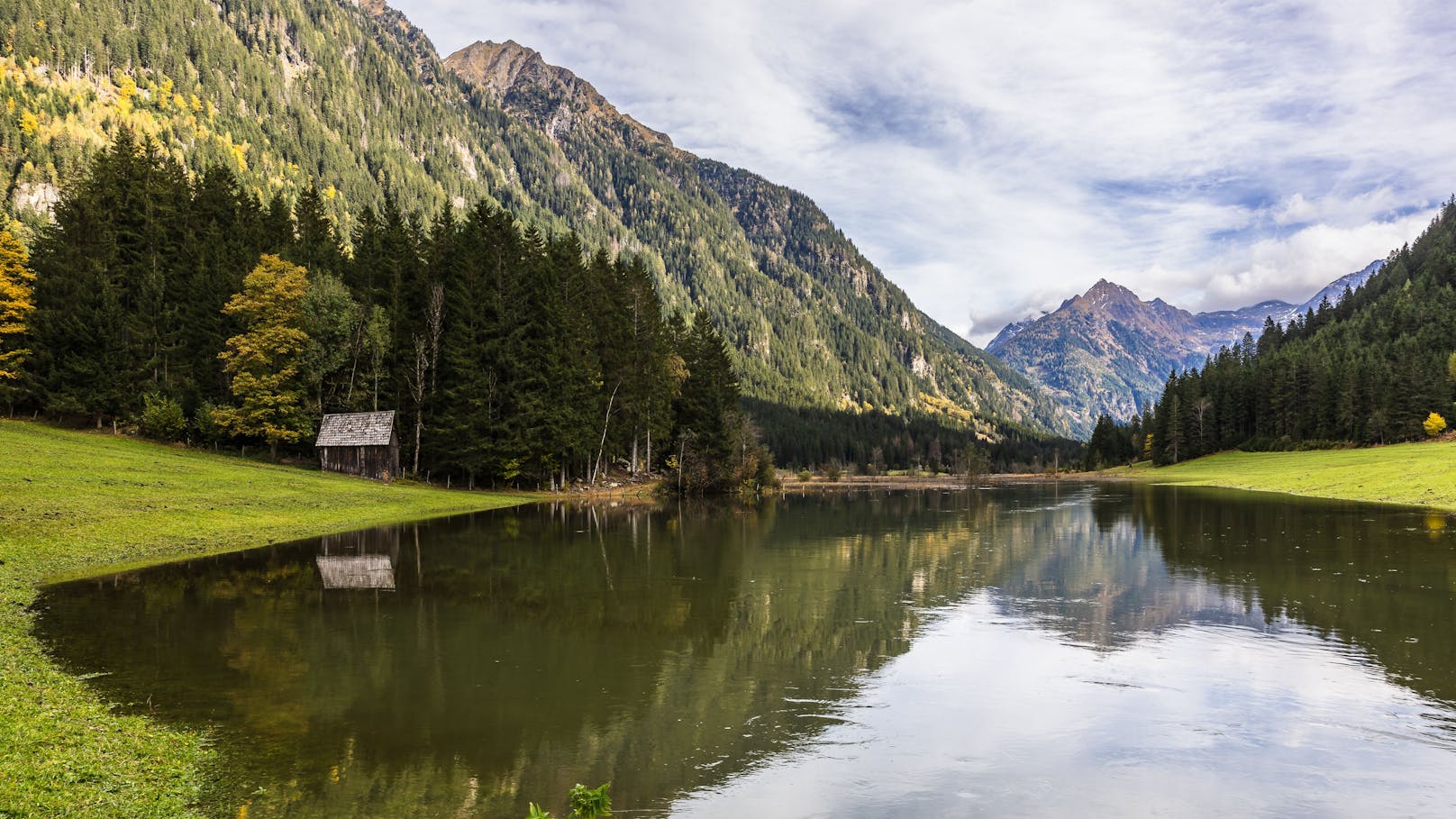 Blick auf das Tettermoor, dem natürlichen Hochwasserschutz für die Stadt Schladming und das Ennstal, am 9. Oktober 2024.