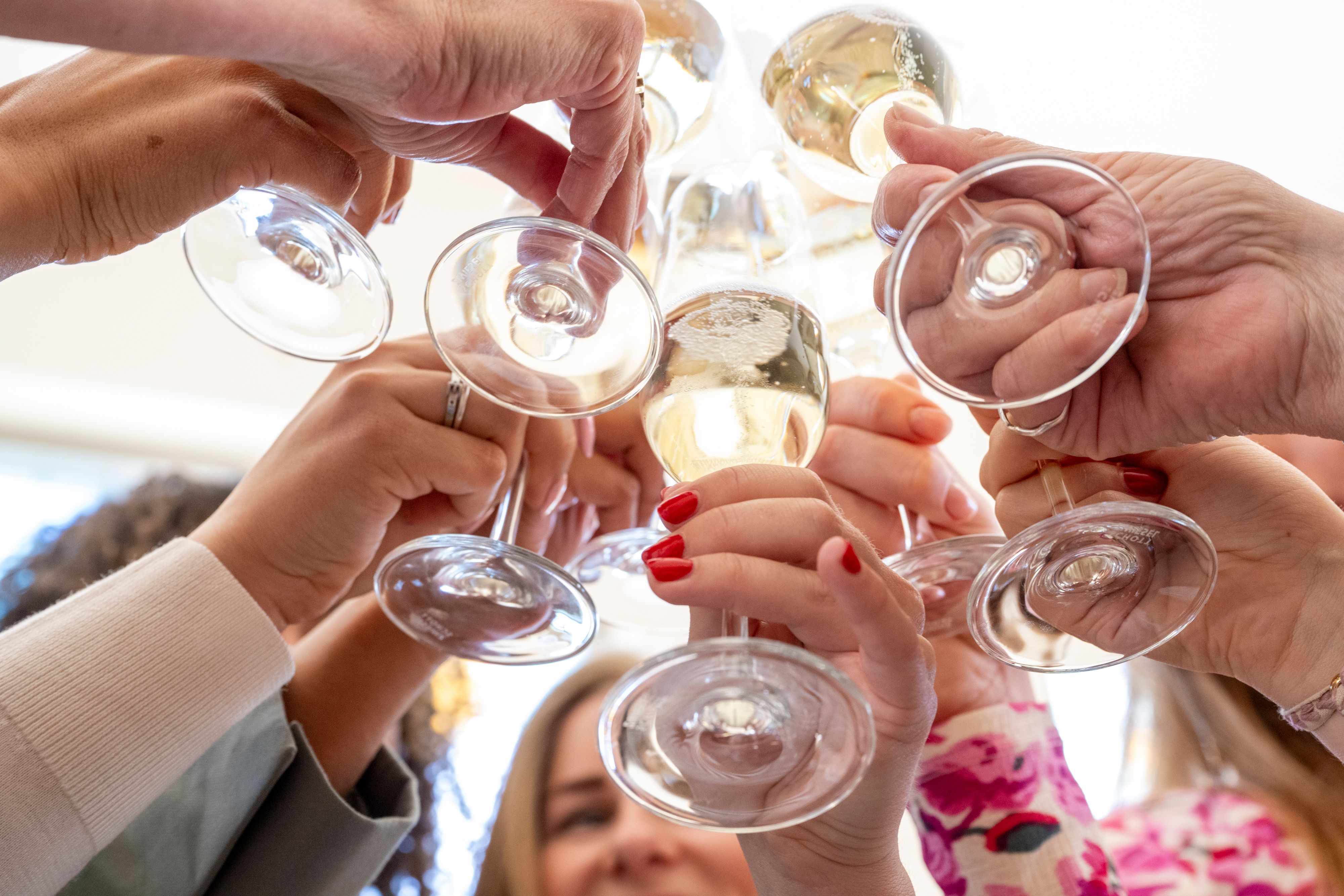 Wer gar keinen Alkohol trinkt lebt am gesündesten. 