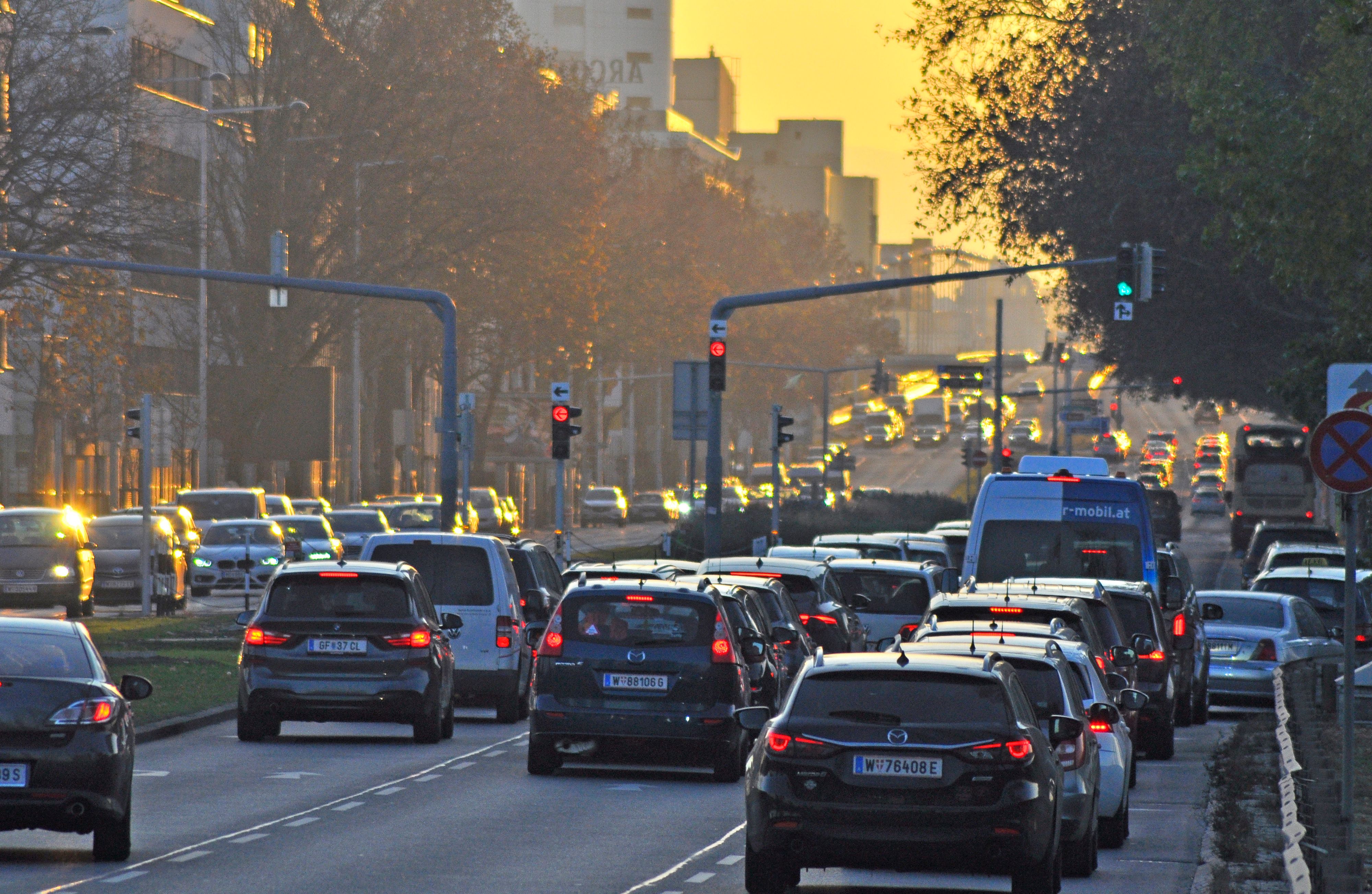 Die Wagramer Straße in der Donaustadt könnte kommende Woche zum Knotenpunkt werden. Archivbild. 