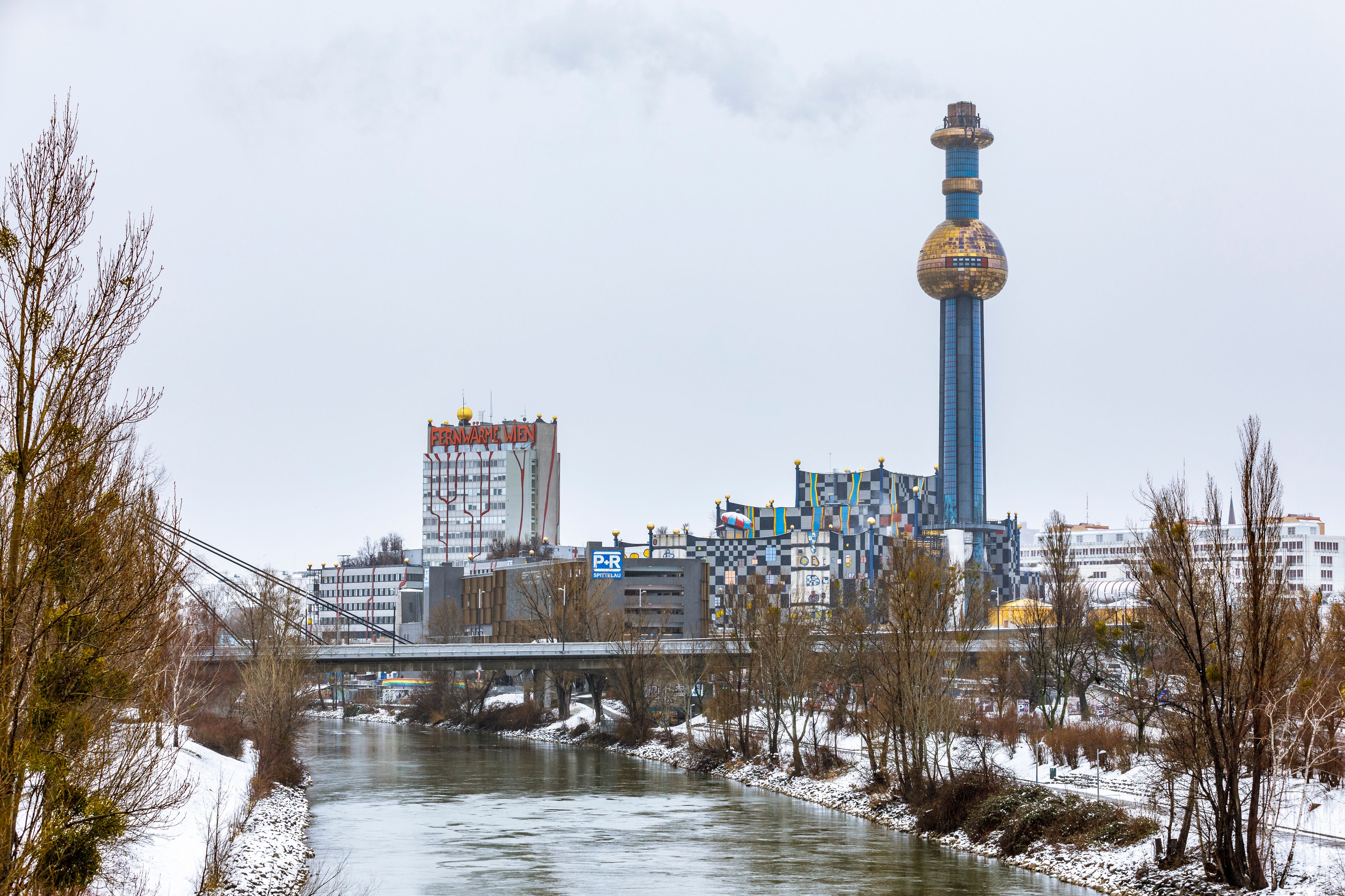 Die Heizperiode ist gestartet. Und auch bis zum ersten Schnee wird es nicht mehr lange dauern. Die Fernwärmeanlage Spittelau heizt dann den Wienern ein.
