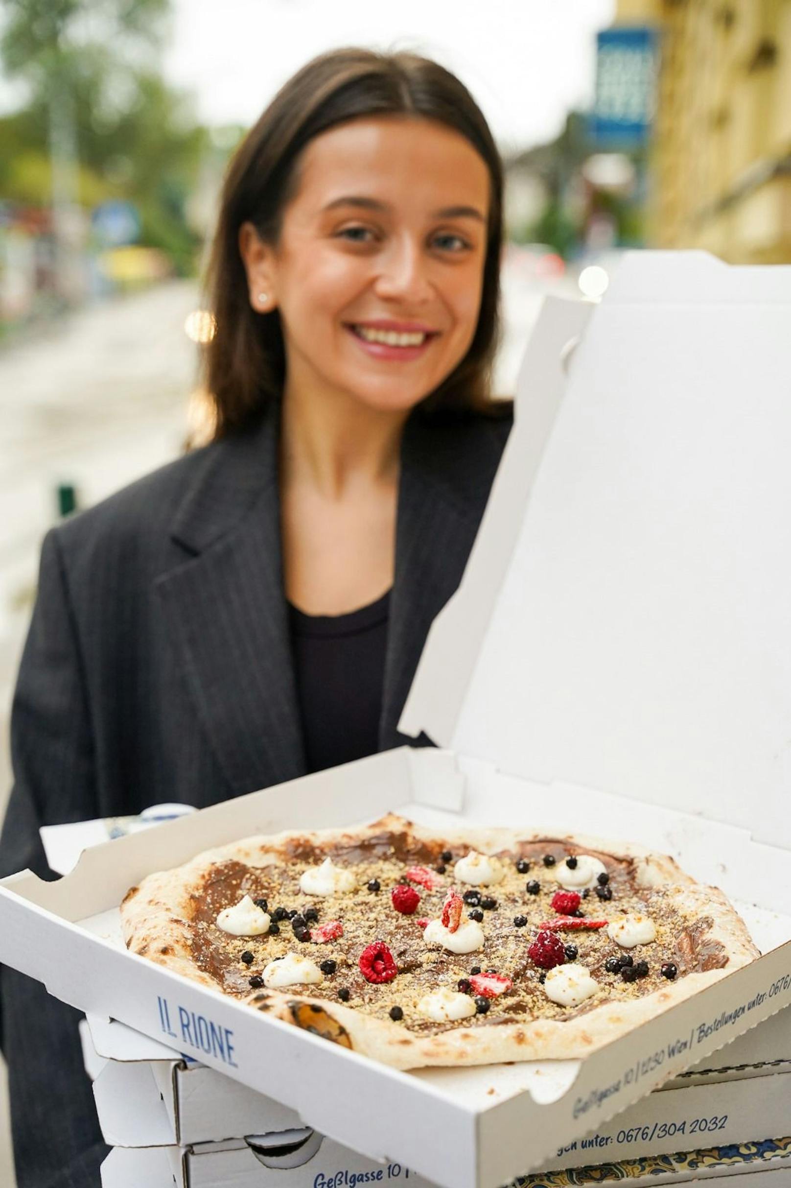 Zusätzlich dazu bietet der Gastro-Betrieb ein Fitness-Jahresabo, um fit zu bleiben sowie kostenlosen Italienisch-Unterricht.