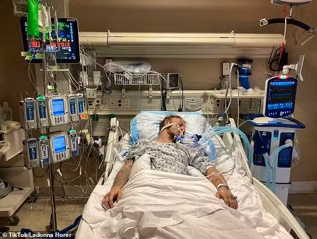 Thomas TJ Hoover wurde im Oktober 2021 für hirntot erklärt. Dieses Bild postete er im März 2023.