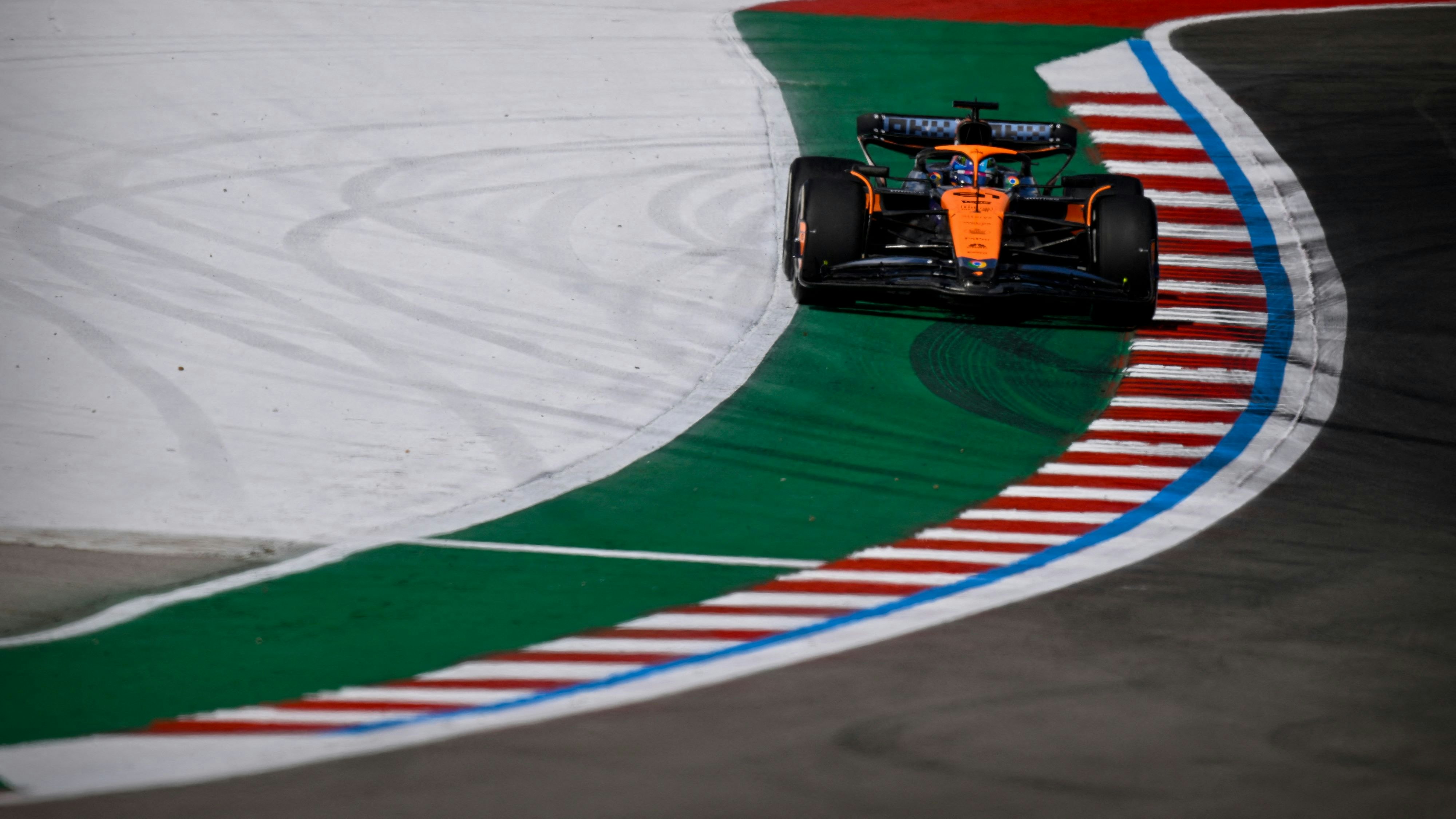 McLaren-Mann Oscar Piastri. 