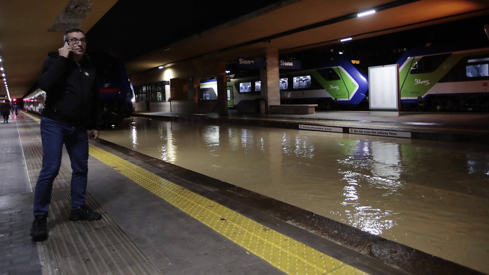 Unwetterschäden nach Starkregen-Fluten in Siena, Italien, am 18. Oktober 2024.