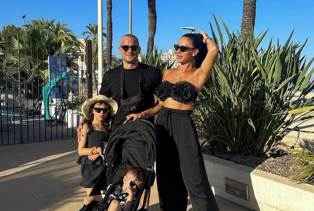 Boxer Marcos Nader und seiner Frau Sandra erwarten ihr drittes Kind - im Bild mit ihren Kids, Tochter Mia (5) und Sohn Maxim (1).