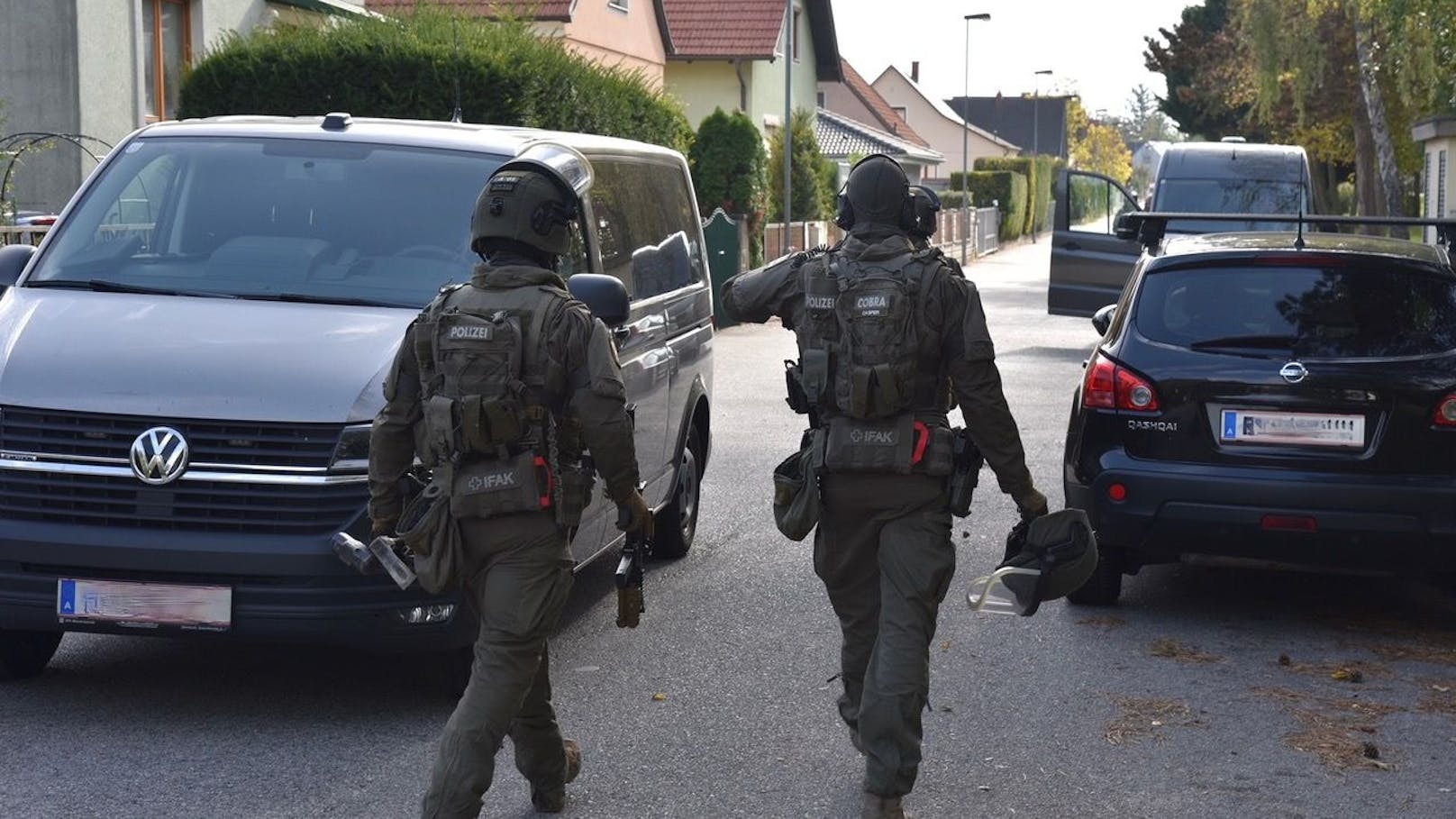 Spezialkommando Cobra stürmte Wohnhaus in Ebreichsdorf