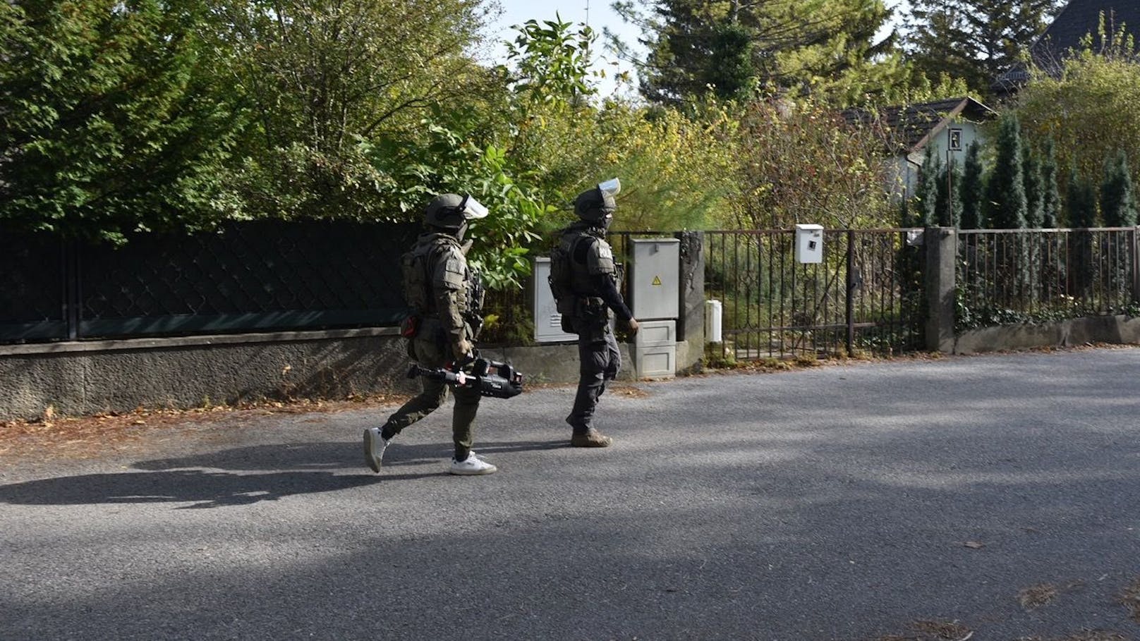 Spezialkommando Cobra stürmte Wohnhaus in Ebreichsdorf