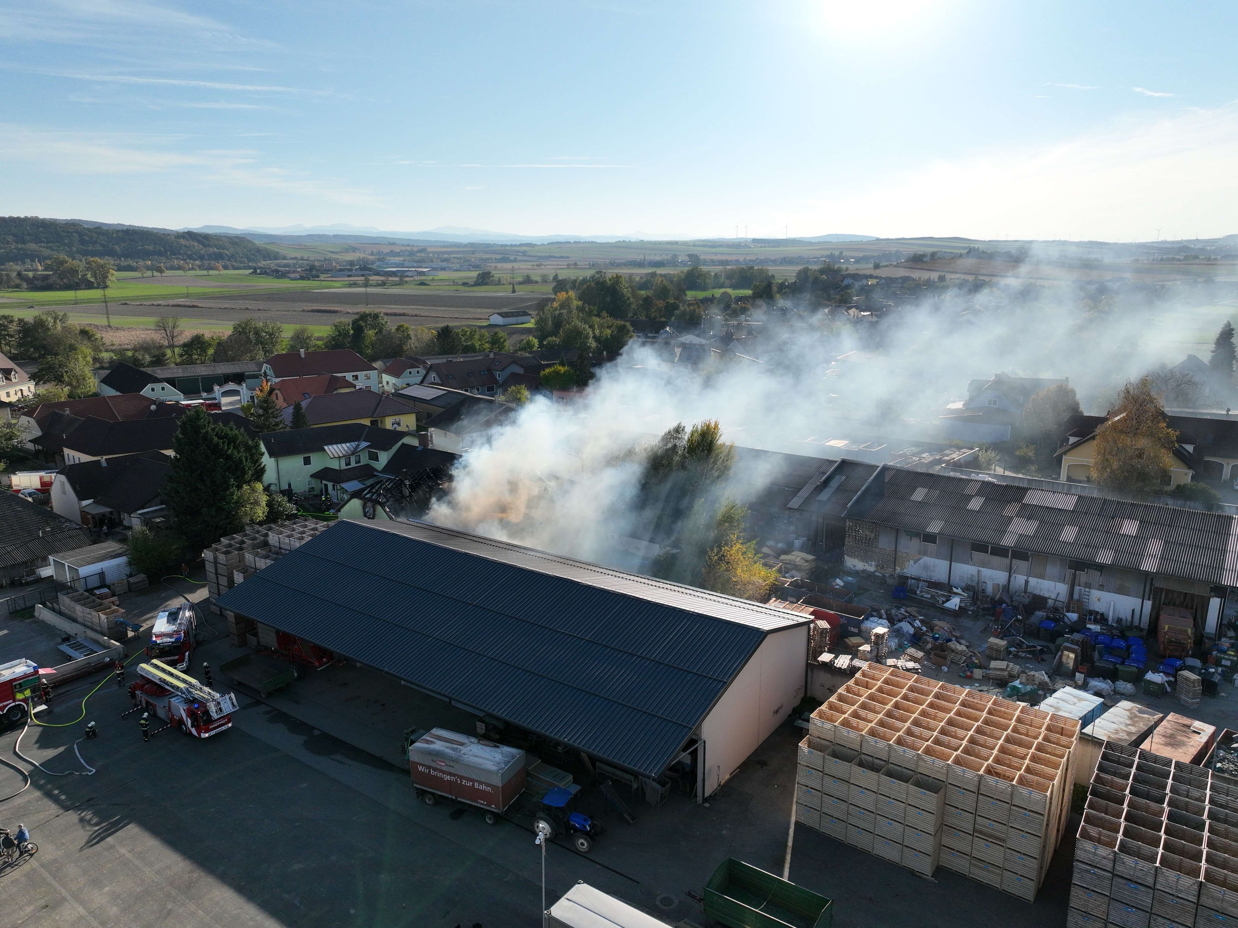 Die Rauchsäule war weithin sichtbar.