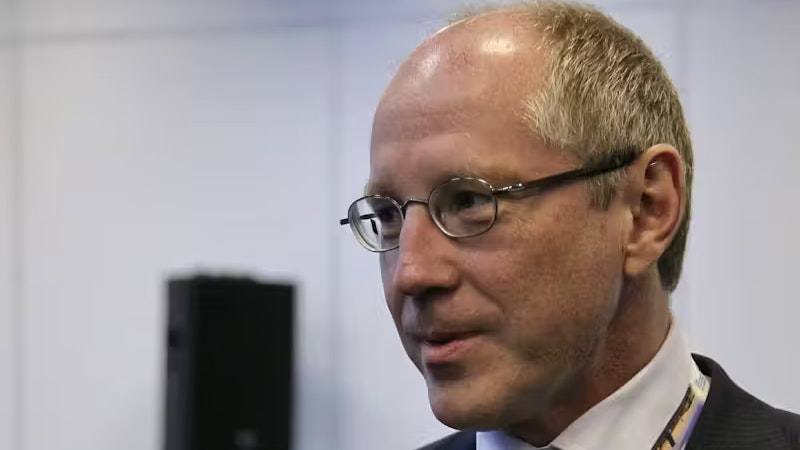 Michail Rogatschew soll aus dem Fenster seiner Wohnung im zehnten Stock gestürzt sein.