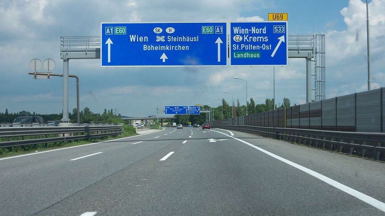 Der Raser wurde auf der Westautobahn erwischt.