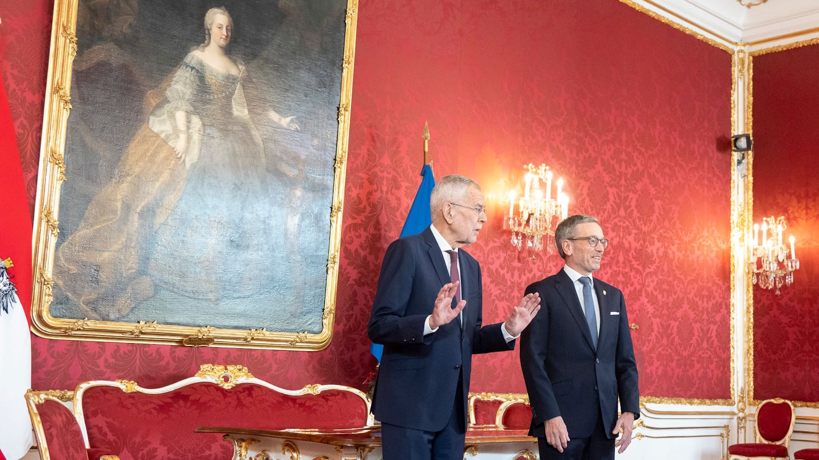 Herbert Kickl beim Rapport und zweiter Gesprächsrunde über die künftige Regierungsbildung bei Bundespräsident Alexander Van der Bellen in der Hofburg am 21. Oktober 2024.