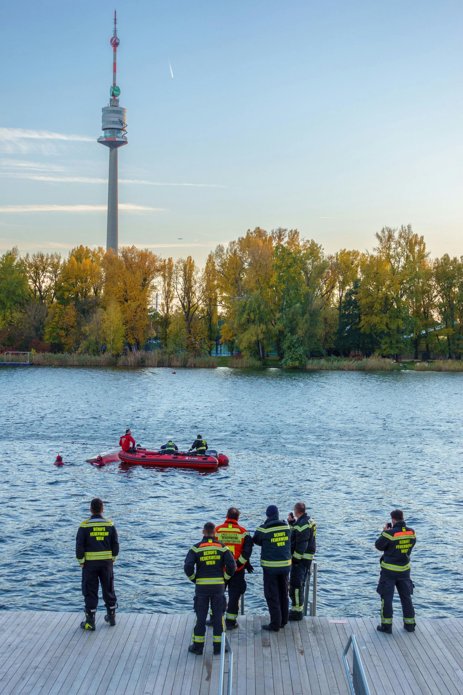 Bootsausflug endete im Wasser – Familie gekentert.