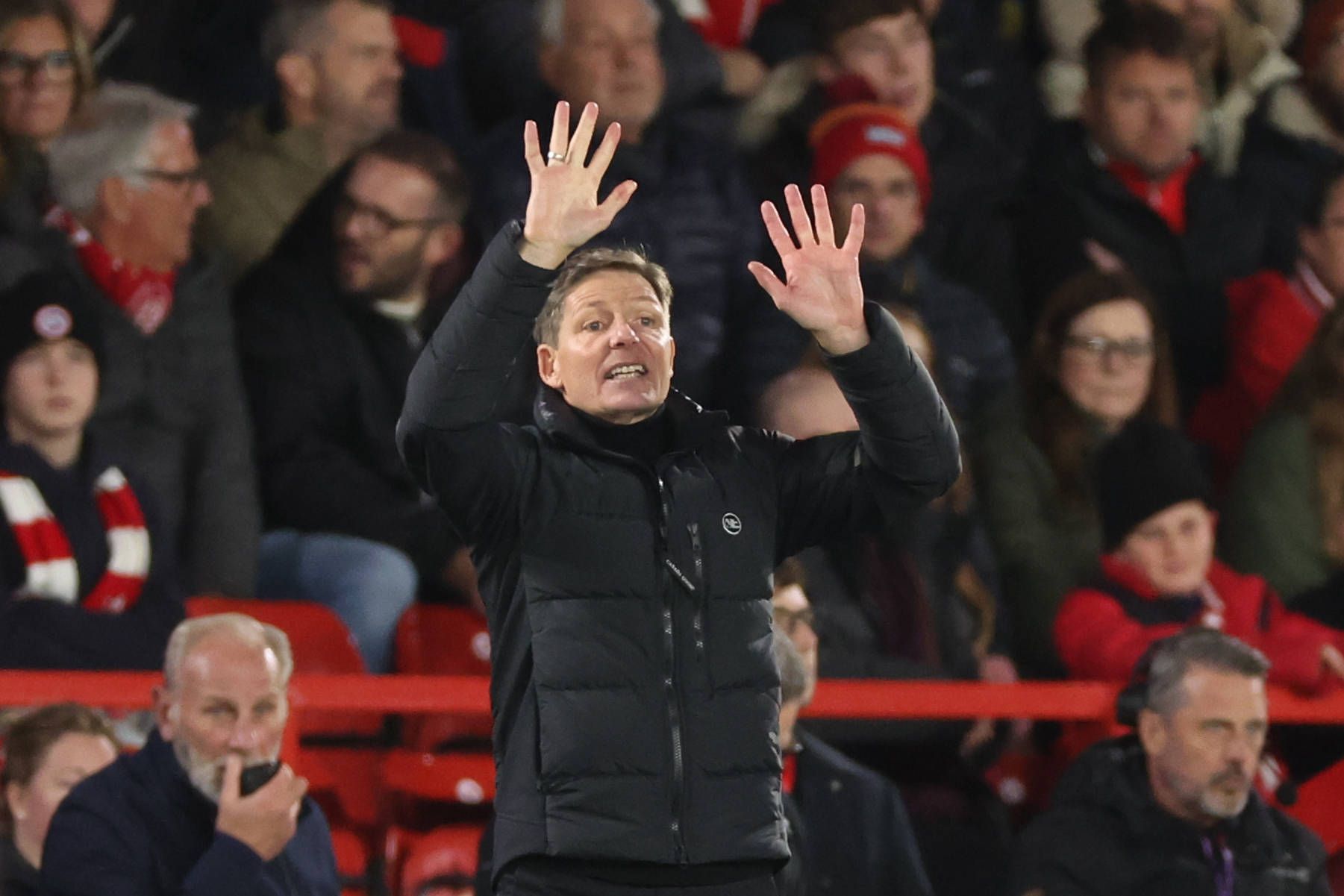 Glasner hat alle Hände voll zu tun.