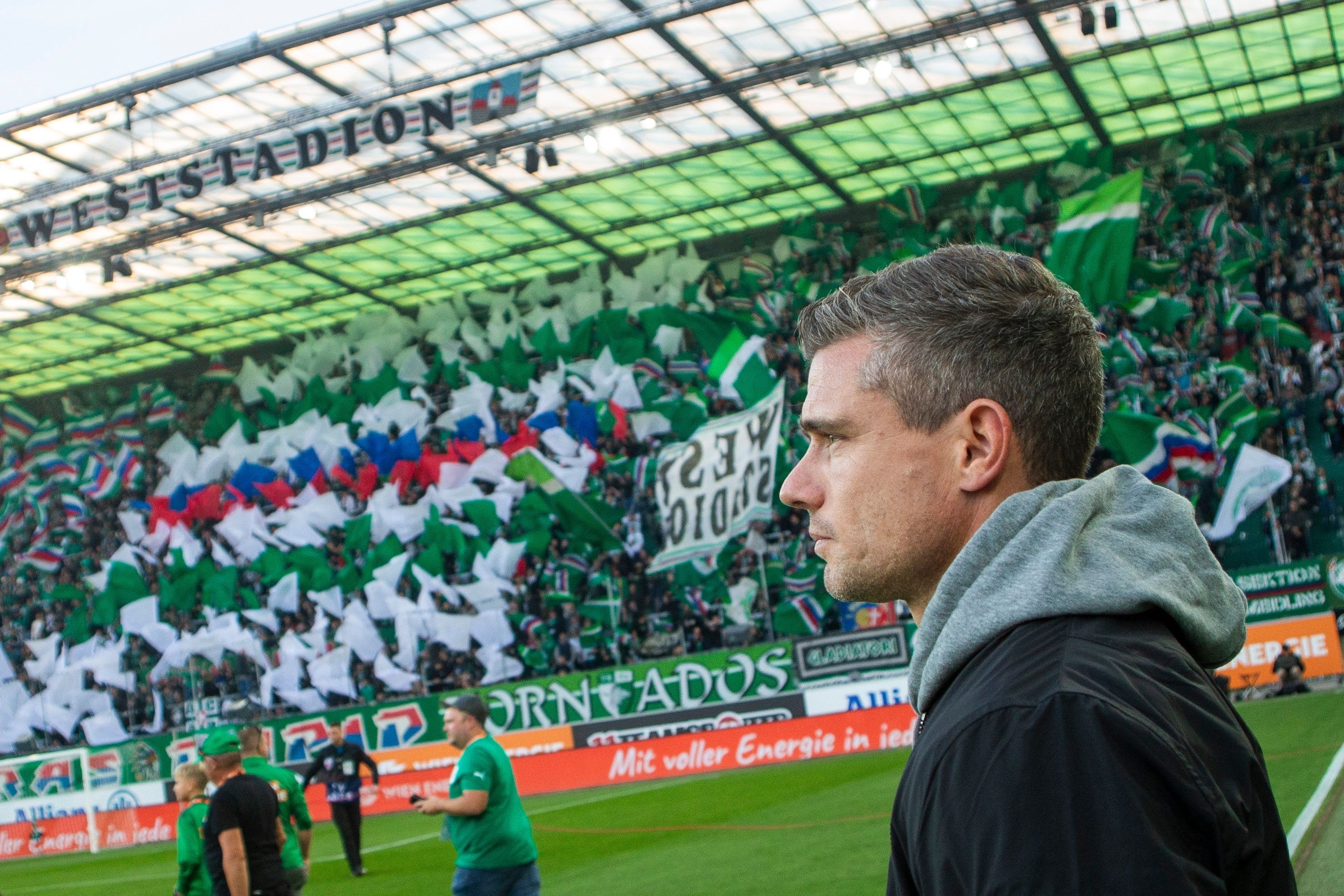 Robert Klauß und seine Rapidler empfangen den FC Noah.