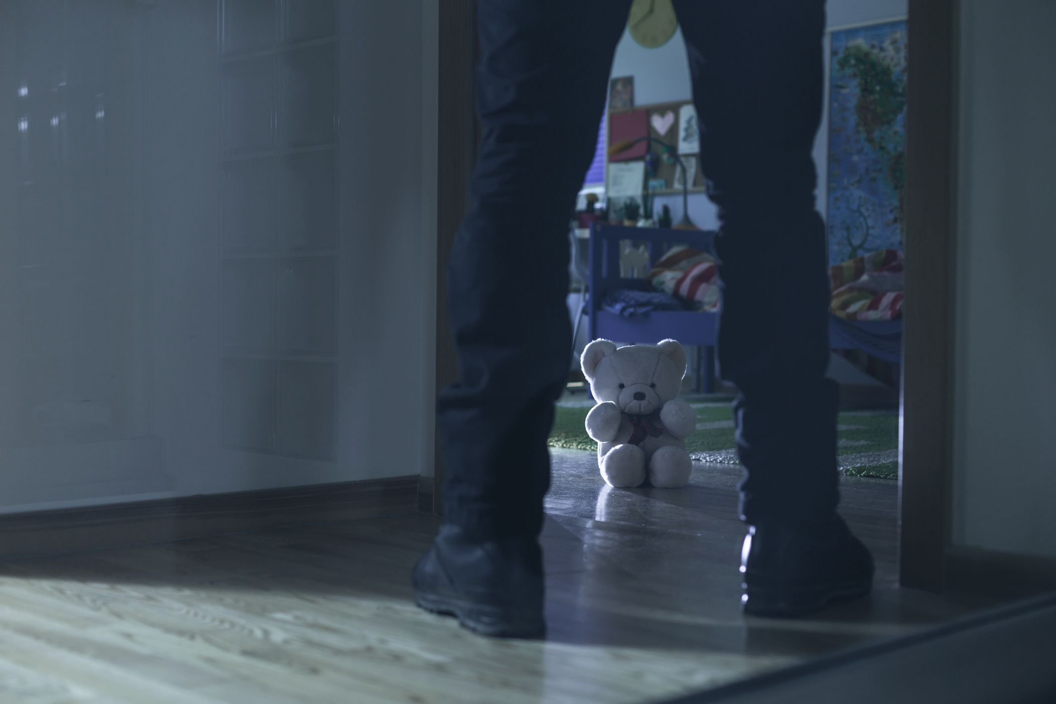 Die beiden Eltern sollen das Kind jahrelang missbraucht haben. (Symbolbild)