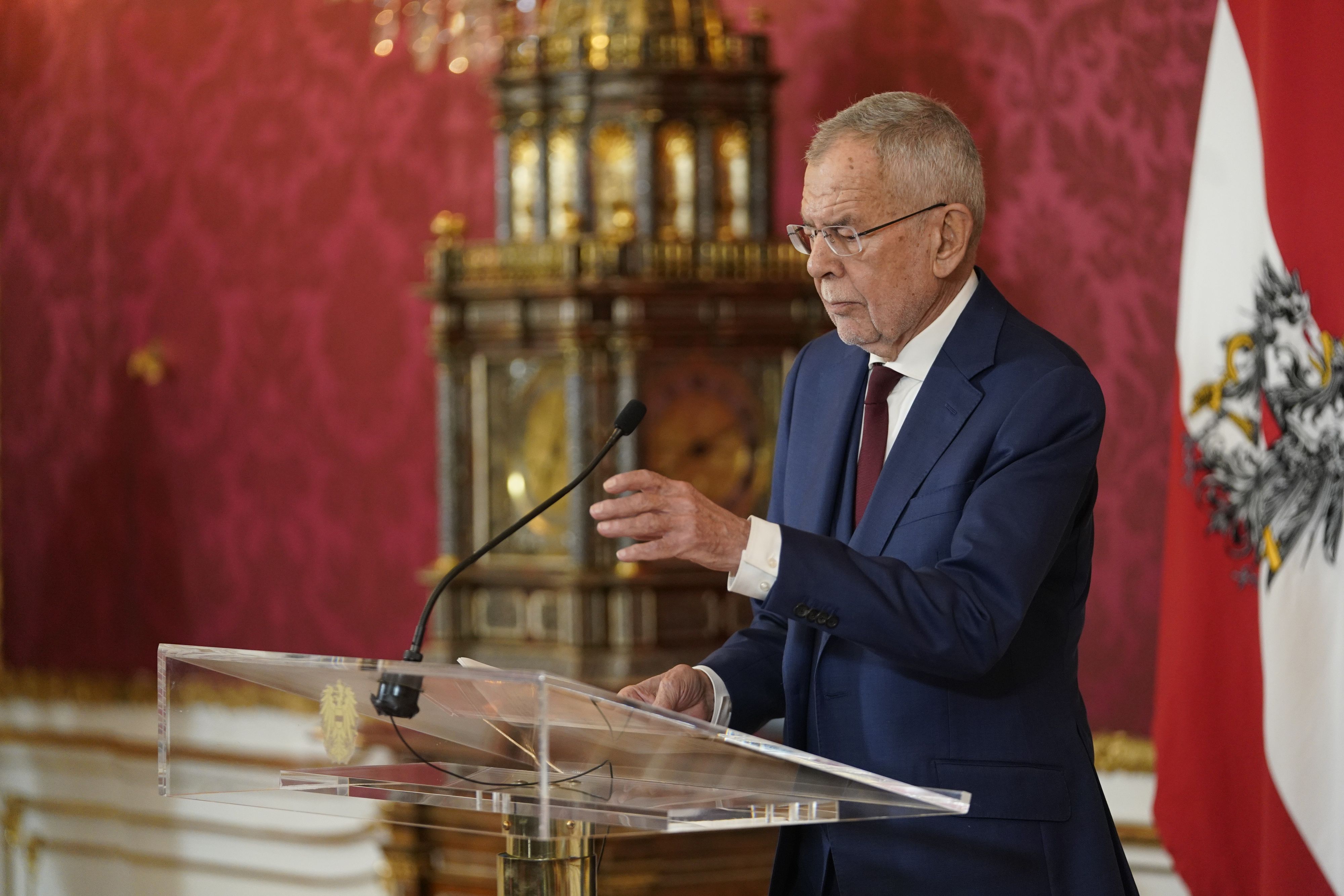Nach dem NEOS-Absprung sollte Bundespräsident Alexander Van der Bellen 