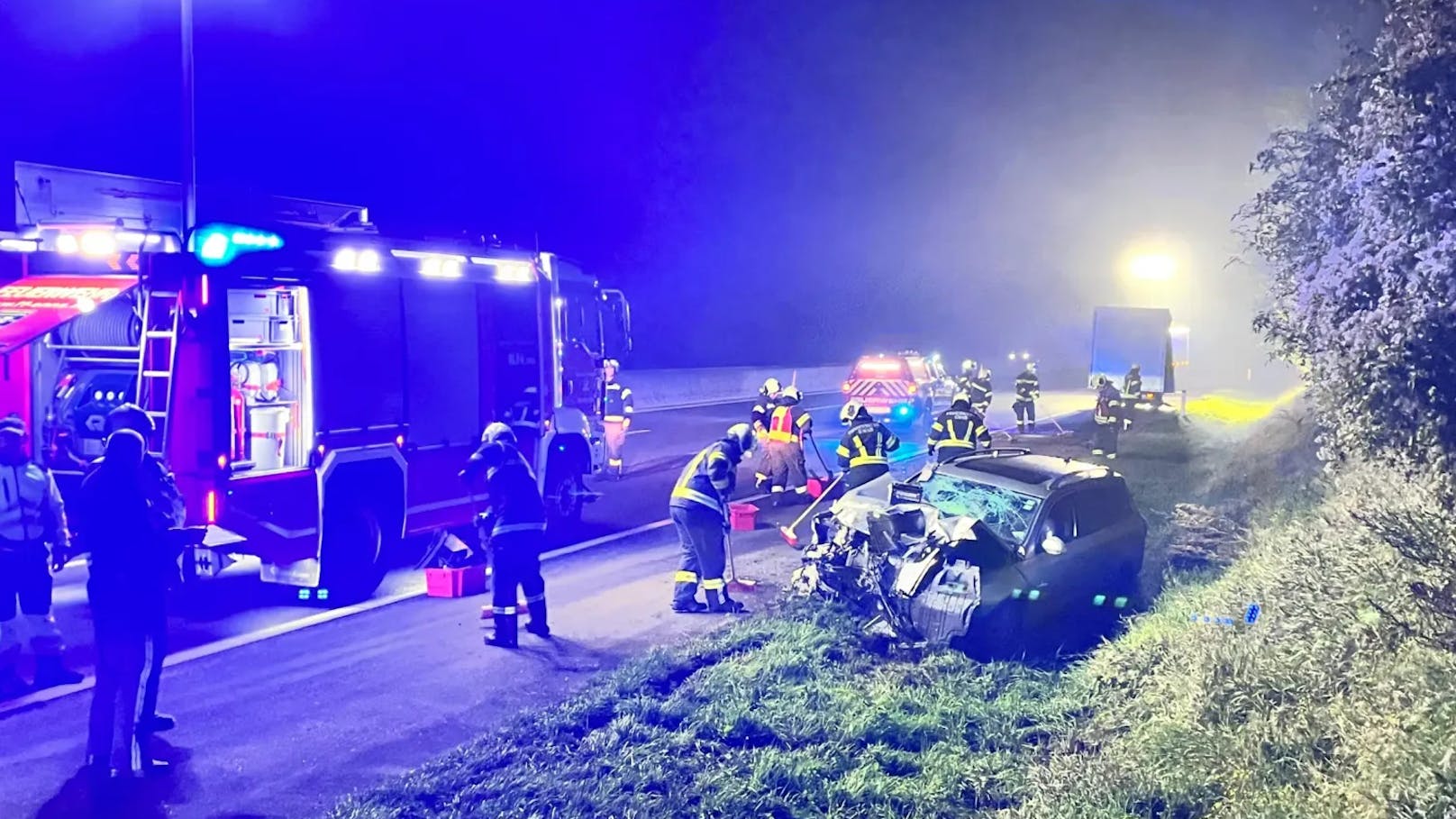 Am Dienstag ereignete sich gegen 3:00 Uhr ein Verkehrsunfall auf der A1 Westautobahn in Fahrtrichtung Salzburg im Bereich Enns Ost.