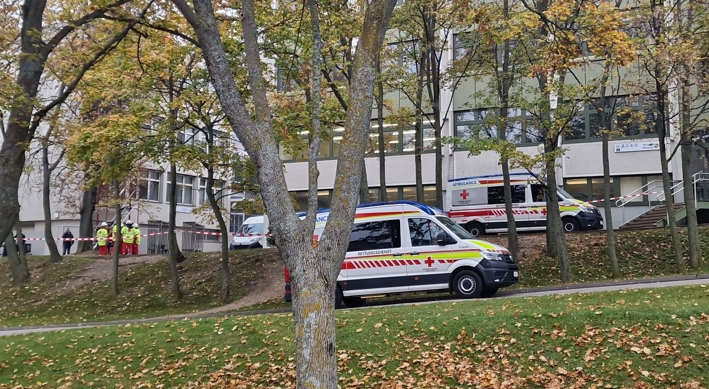 Großeinsatz in Niederösterreich – Eine Schule wurde evakuiert.