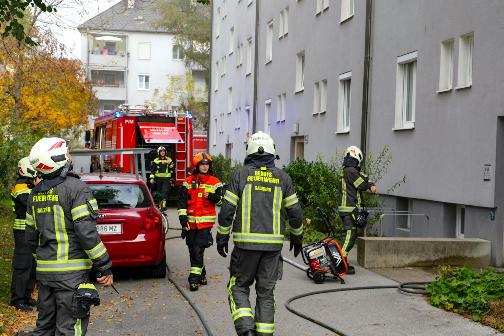 Die Berufsfeuerwehr konnte den Brand innerhalb von 20 Minuten löschen.