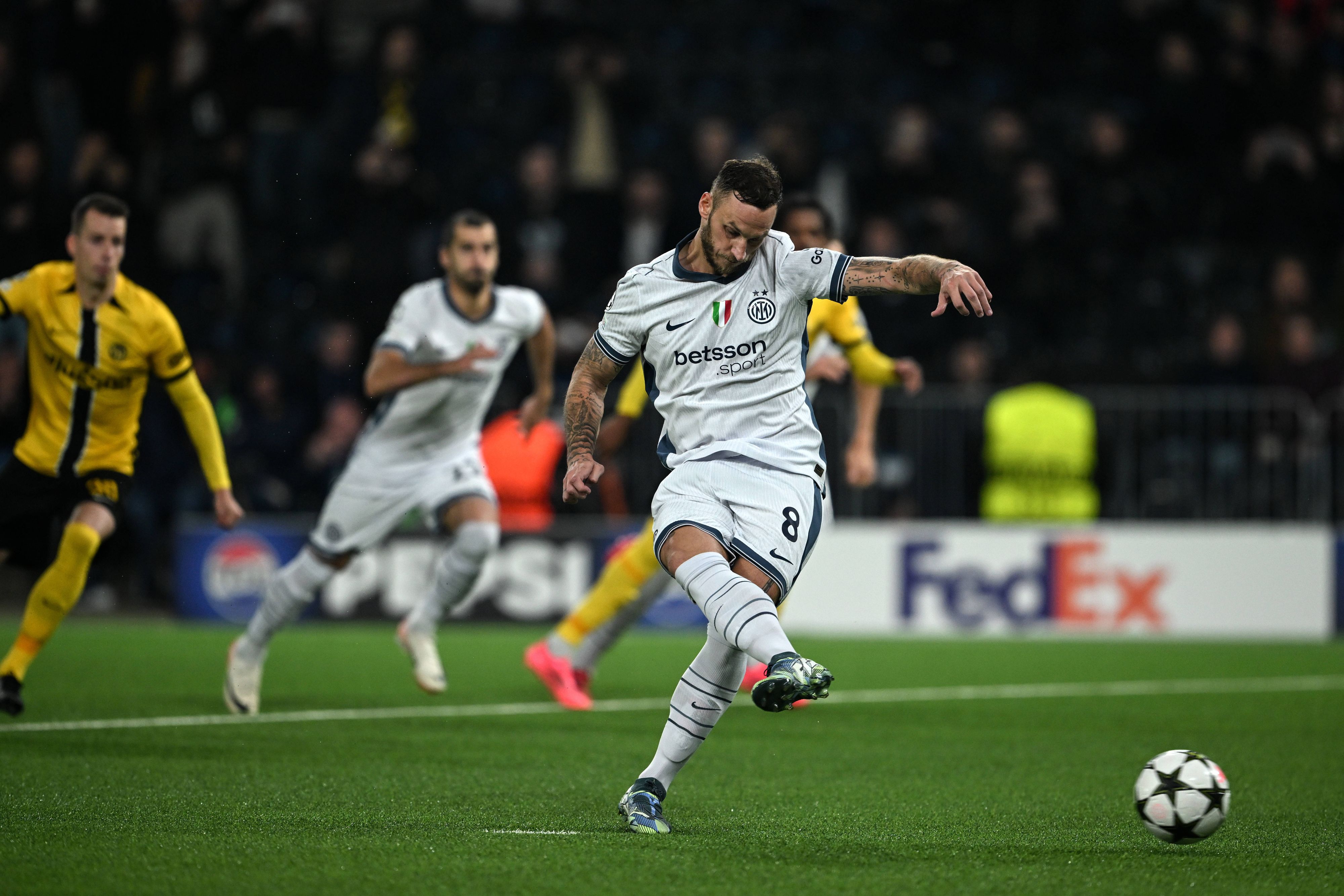 Arnautovic verschießt den Elfer gegen Bern.