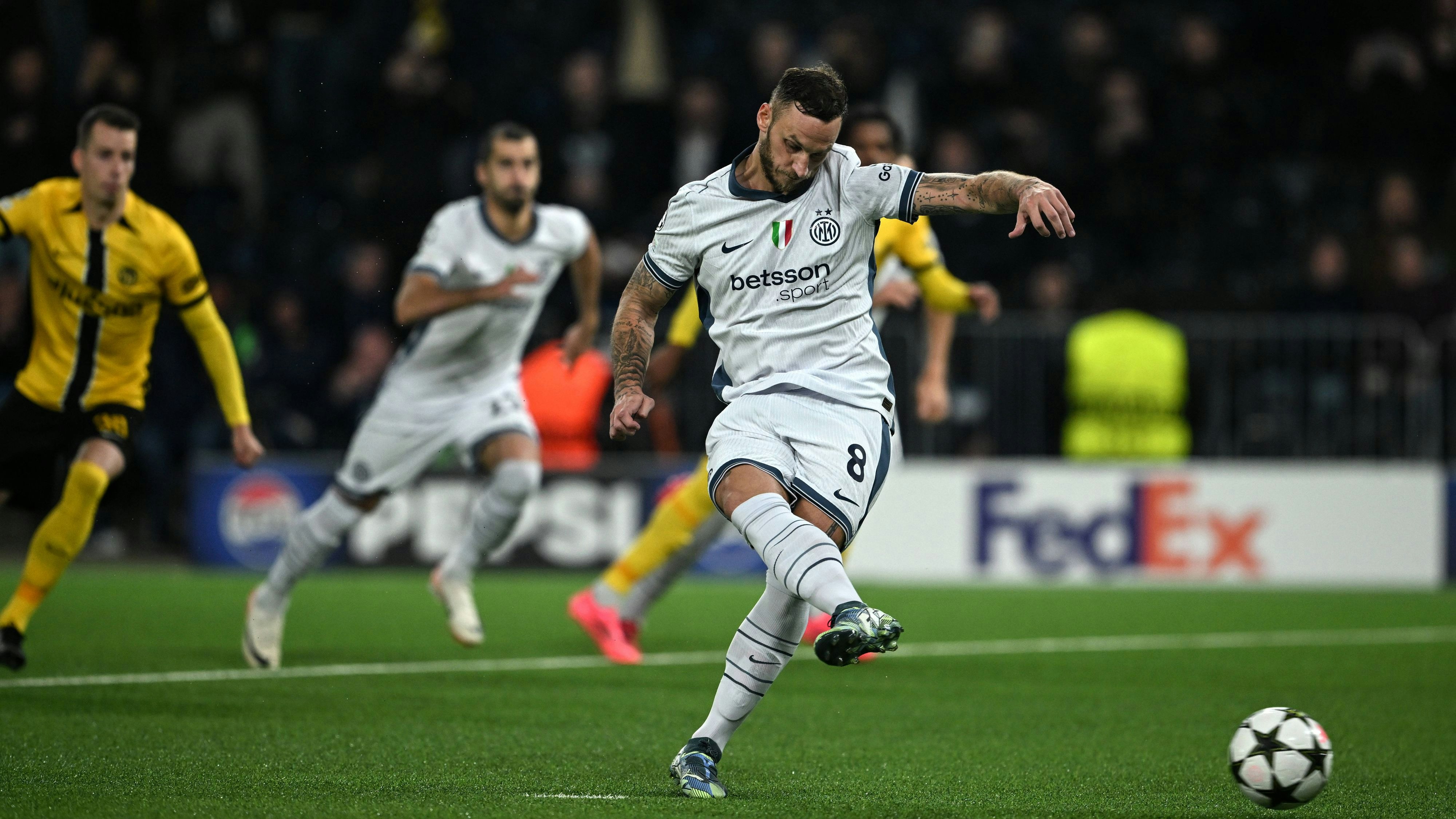 Arnautovic verschießt den Elfer gegen Bern.