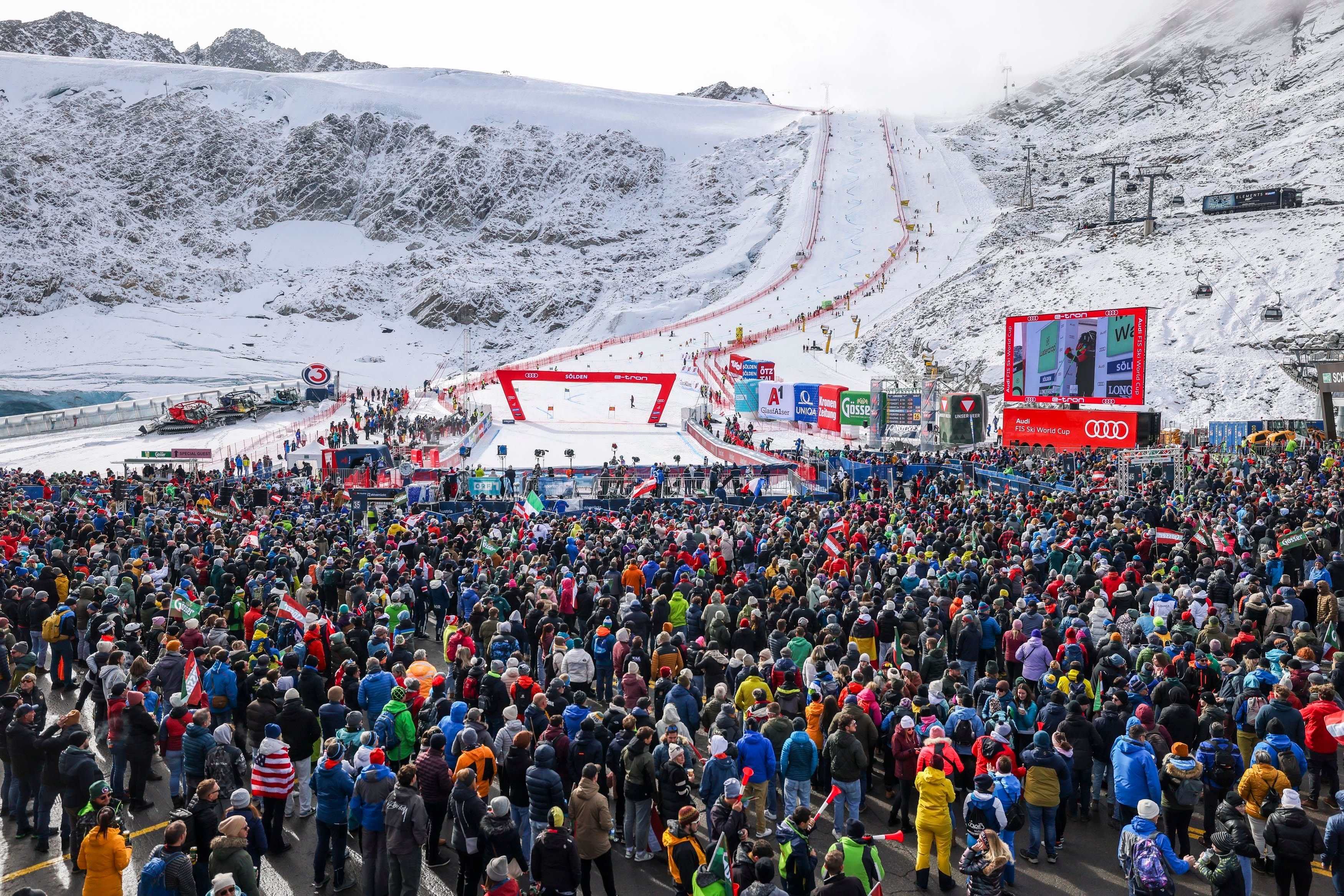Beim Weltcup-Auftakt in Sölden werden zigtausende Fans erwartet. 
