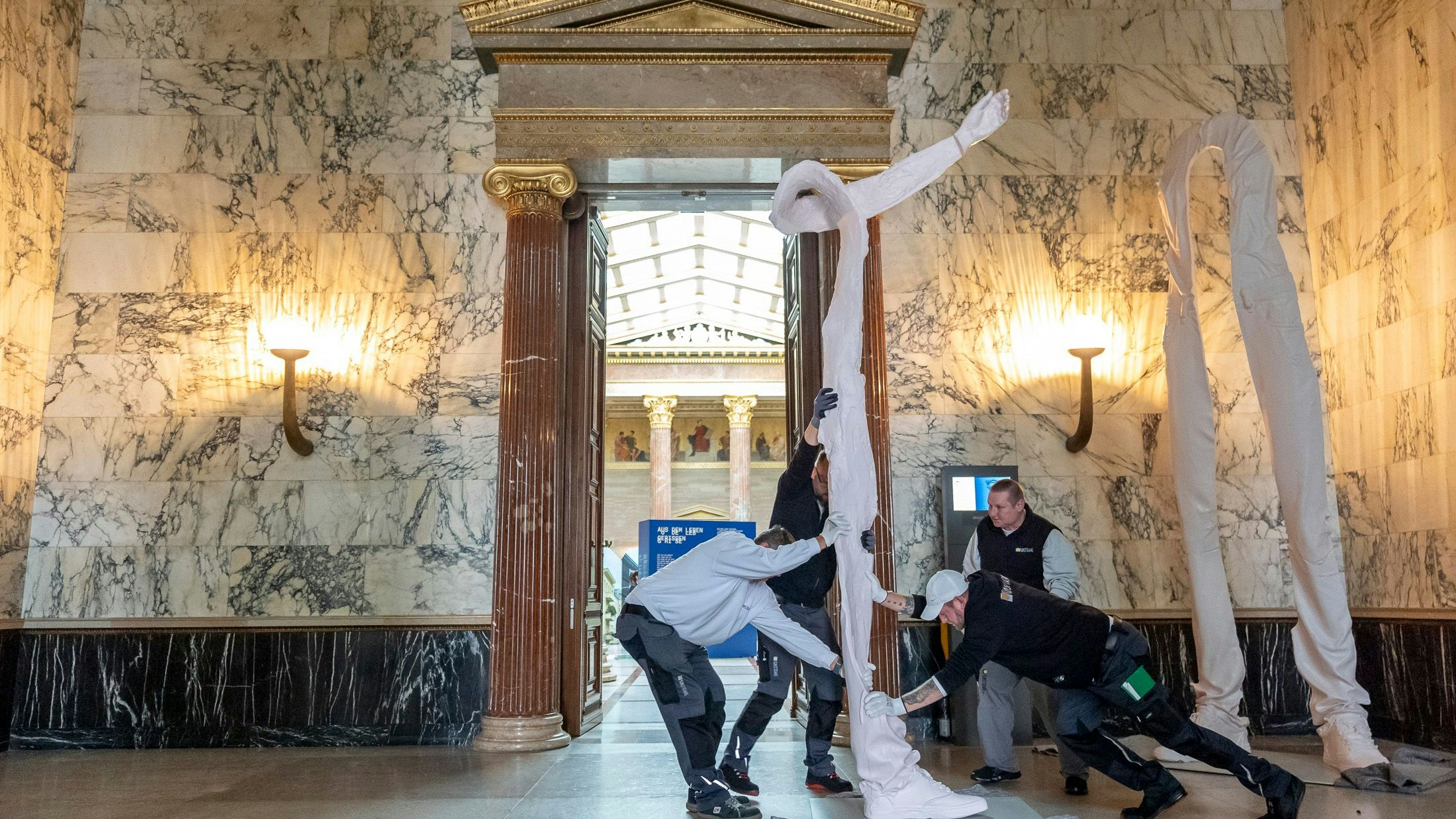 Sobotka weg, jetzt ist im Parlament der Wurm drin