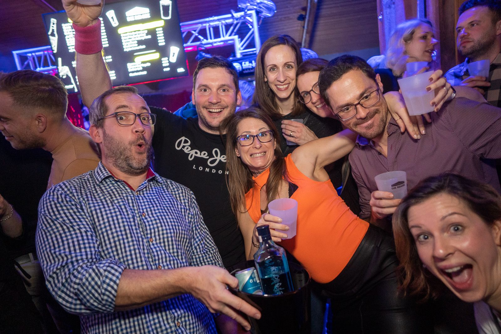 Am 25. Oktober wird die Bauhalle Mank wieder zur Partyzone. Aber: Nicht jeder darf rein!