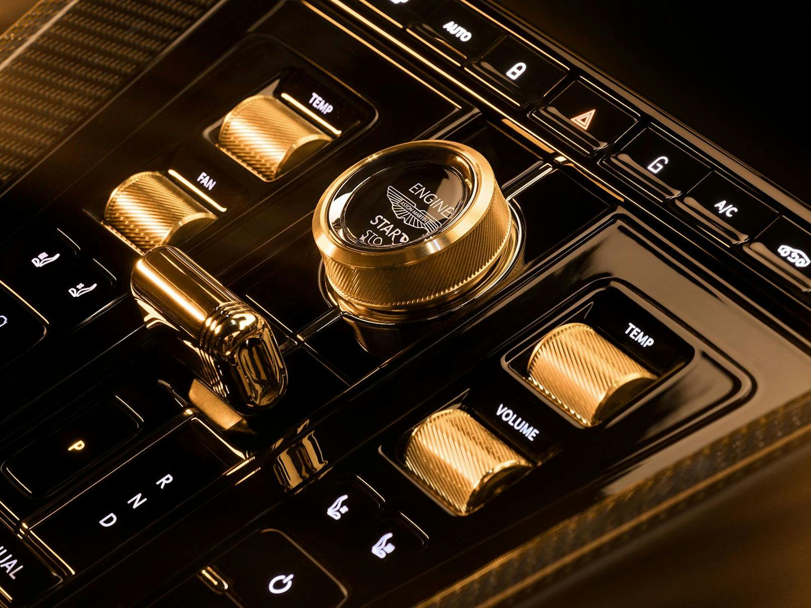 Auch ohne die technischen Spielereien des DB5 aus dem Film ist die DB12 Goldfinger Edition ein Technikhighlight.