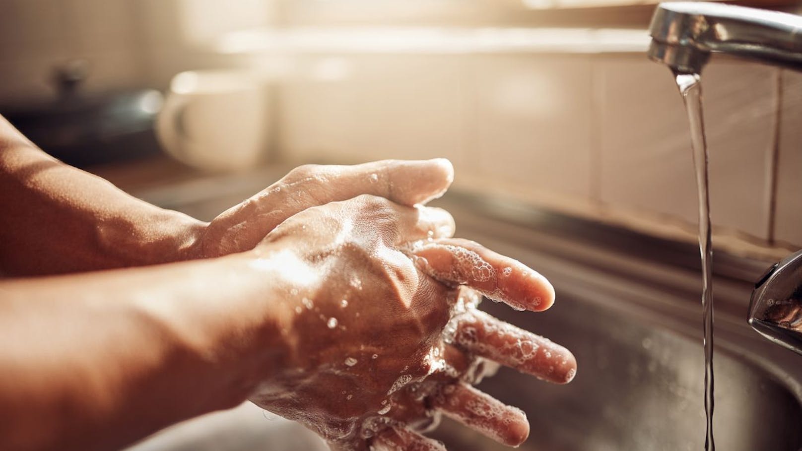 Klo und Küche – warum Handhygiene dort so wichtig ist