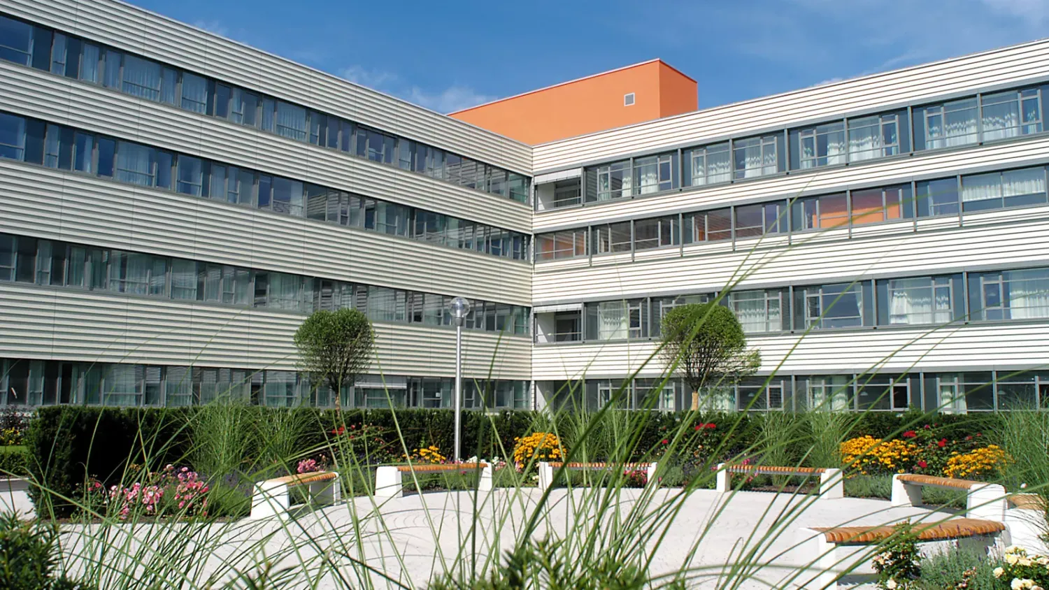 Das Kind wurde ins Krankenhaus Vöcklabruck eingeliefert. (Archivbild)