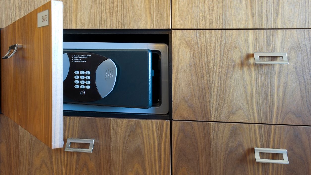 Die Freundin bekam offenbar Wind vom Tresor-Code. (Symbolbild)