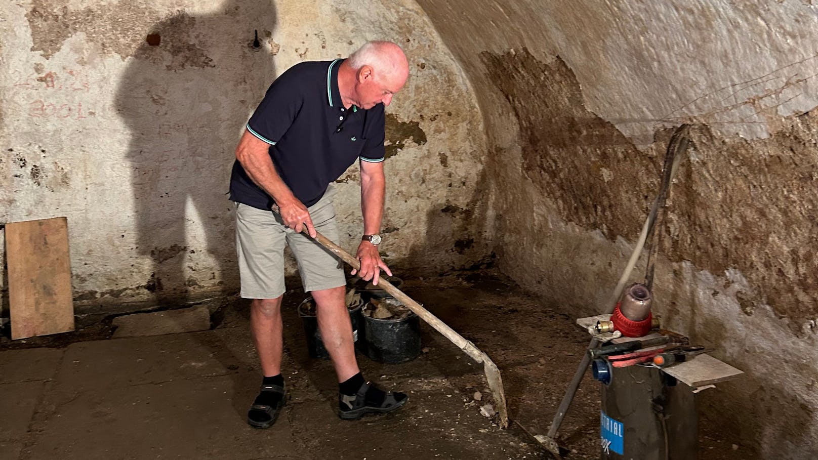 Ihr Keller in der Ortsmitte der Mühlviertler Gemeinde stand plötzlich komplett unter Wasser.