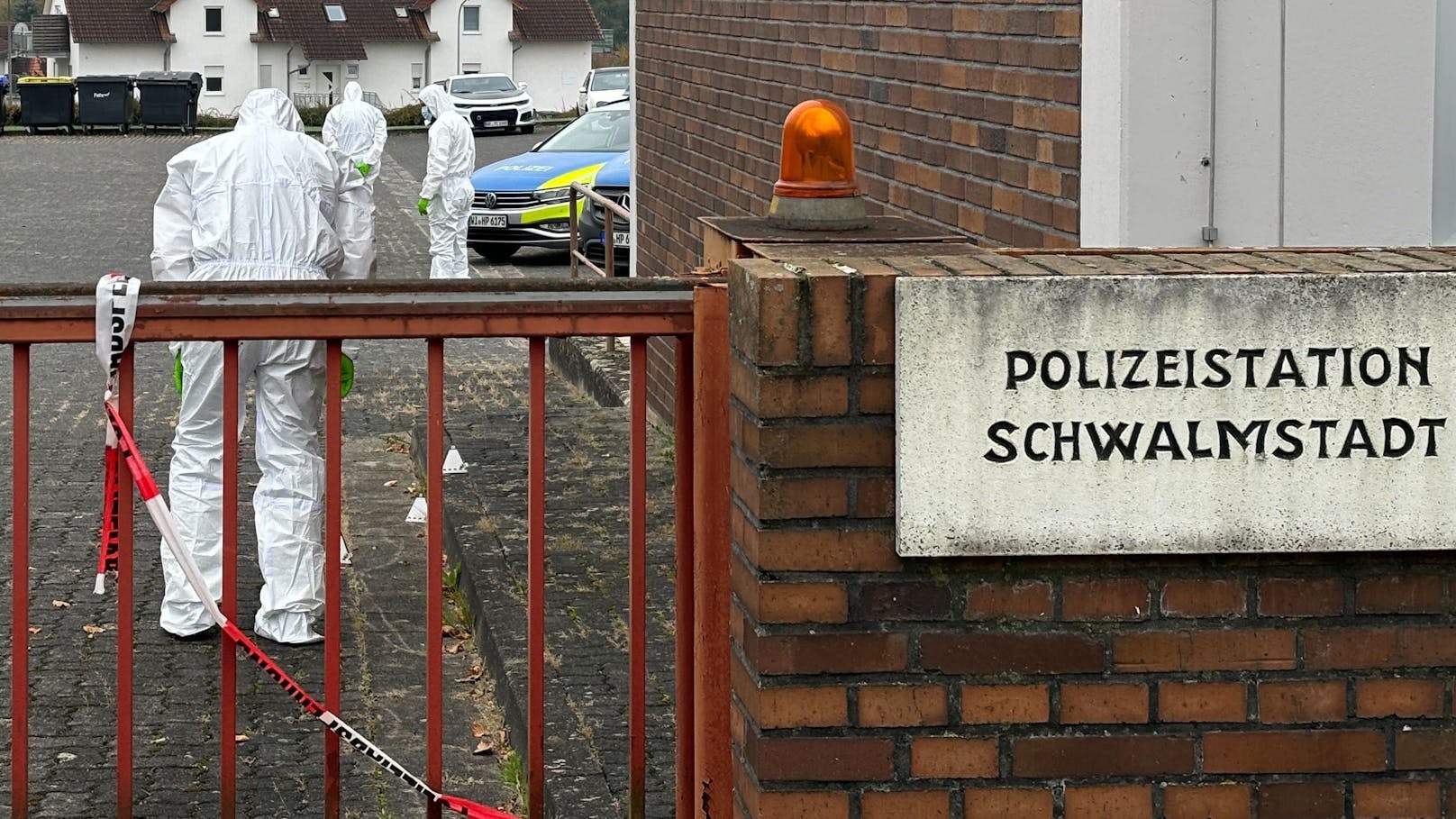 Schüsse auf Polizisten – Angreiferin (20) erschossen