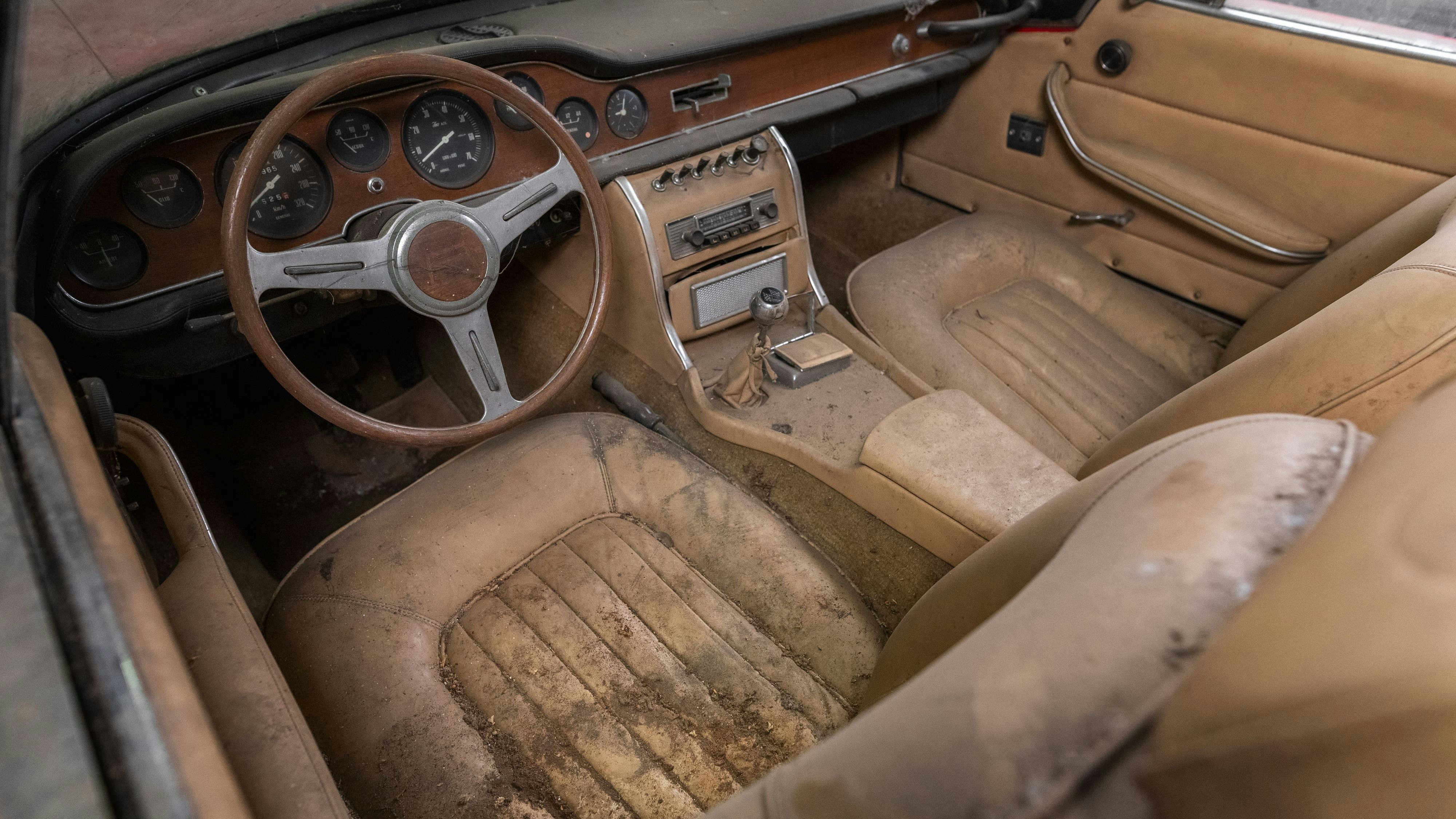 In den späten 1960ern gelangte das Auto mit seinem Chrysler-V8 in die USA