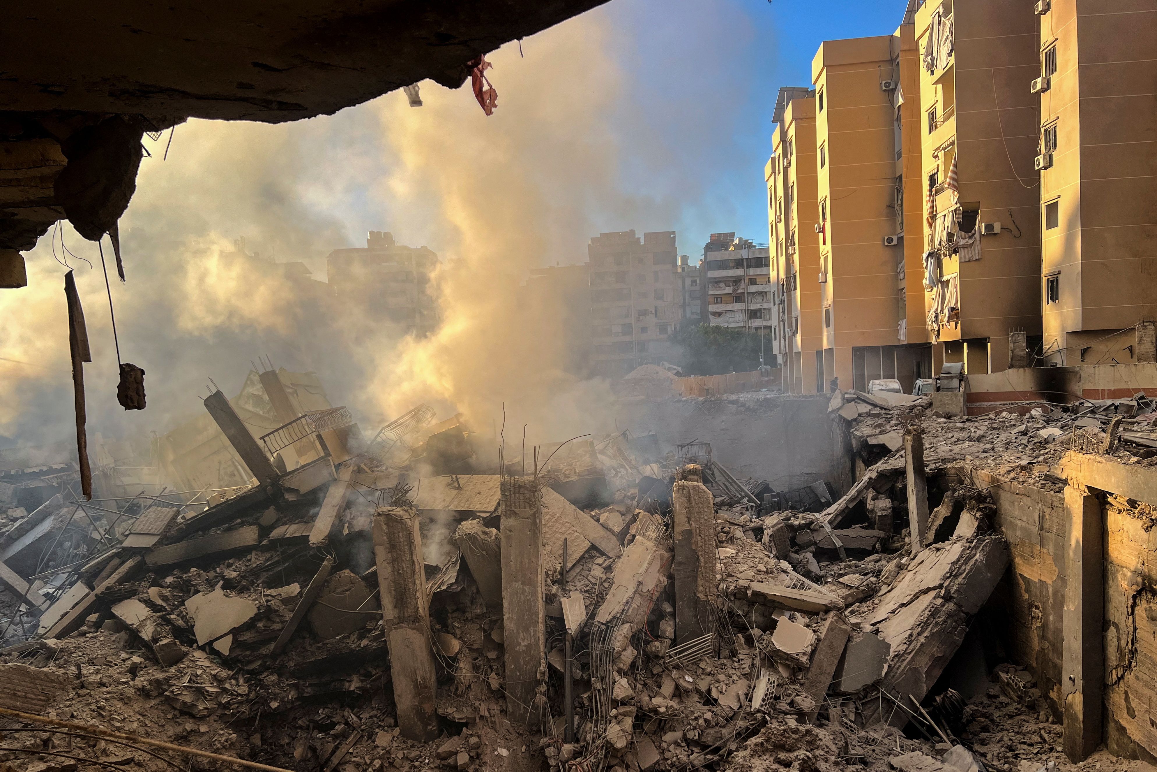 Das Bild zeigt die Zerstörung der südlichen Vororte Beiruts nach den Luftangriffen.