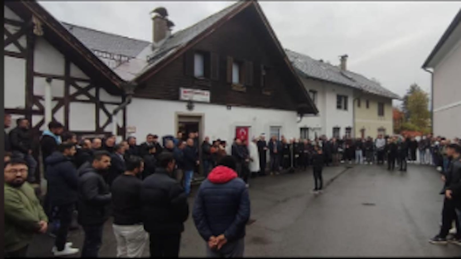 Die Anteilnahme war in der türkischen Moschee in Spittal an der Drau riesig