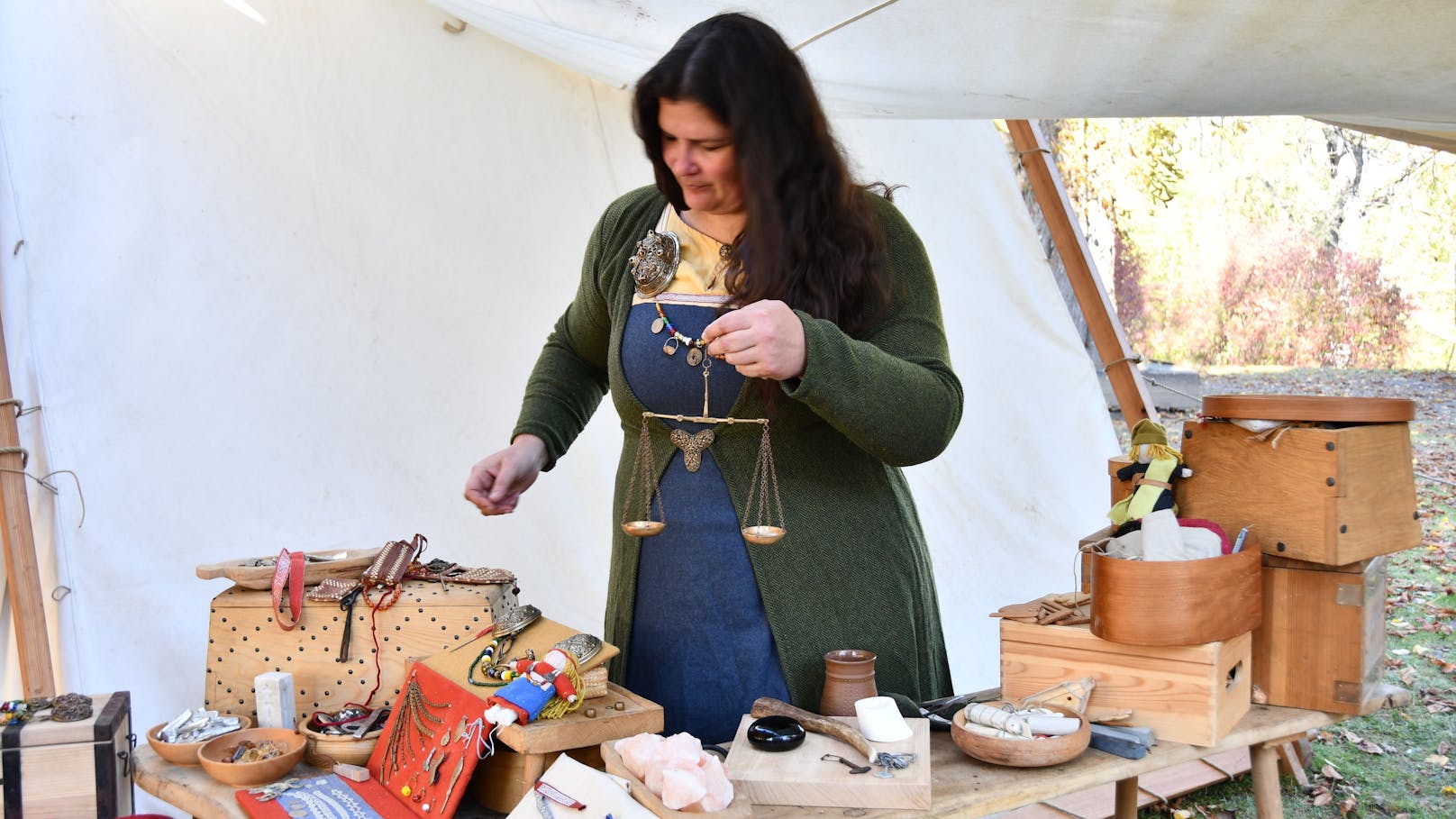 Handwerk des sagenumwobenen Volkes aus dem hohen Norden gibt es im Rahmen Wikinger Tage im MAMUZ Schloss Asparn/Zaya ebenfalls zu besichtigen.