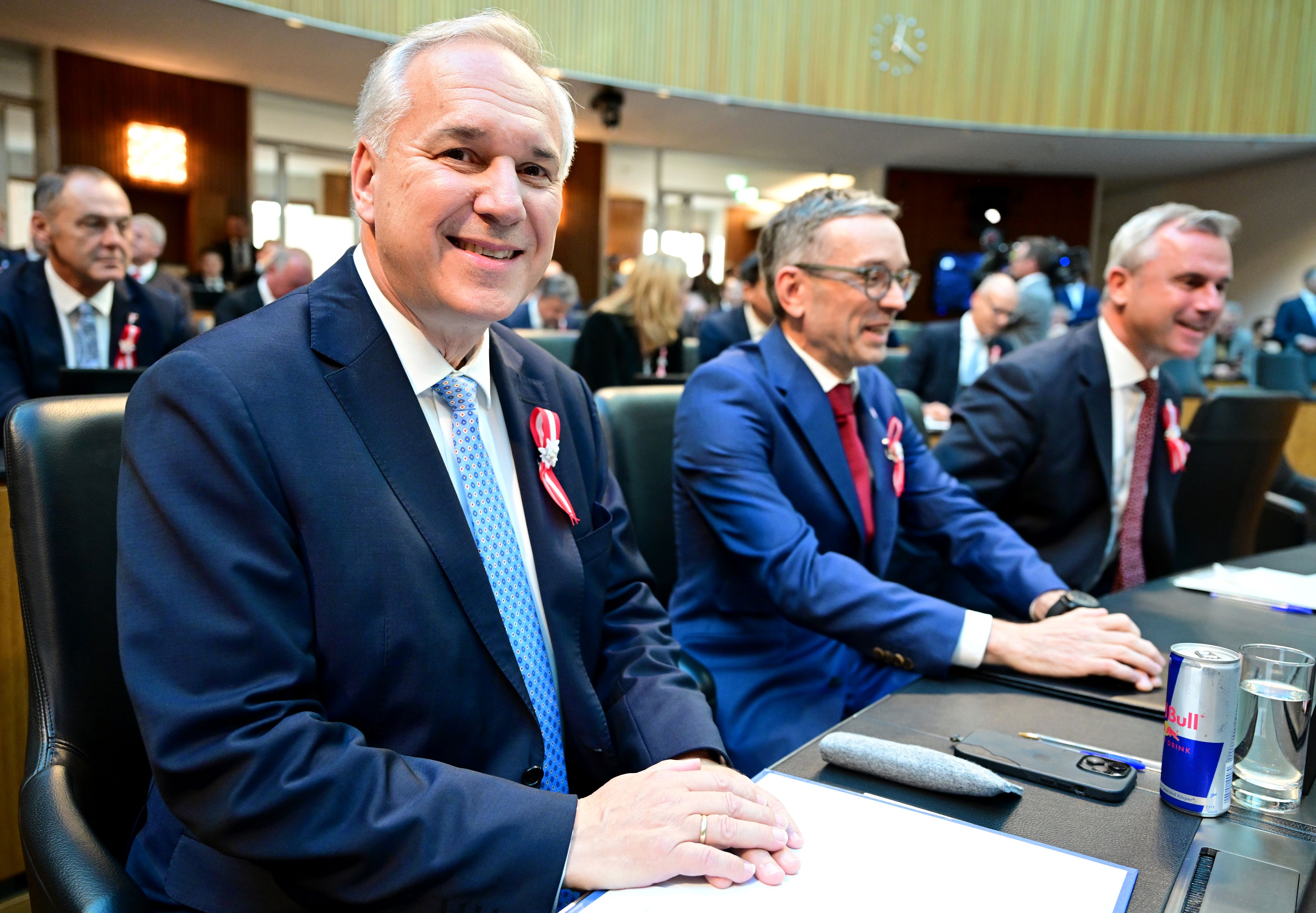 Heute.at - Walter Rosenkranz zum Nationalratspräsidenten gewählt