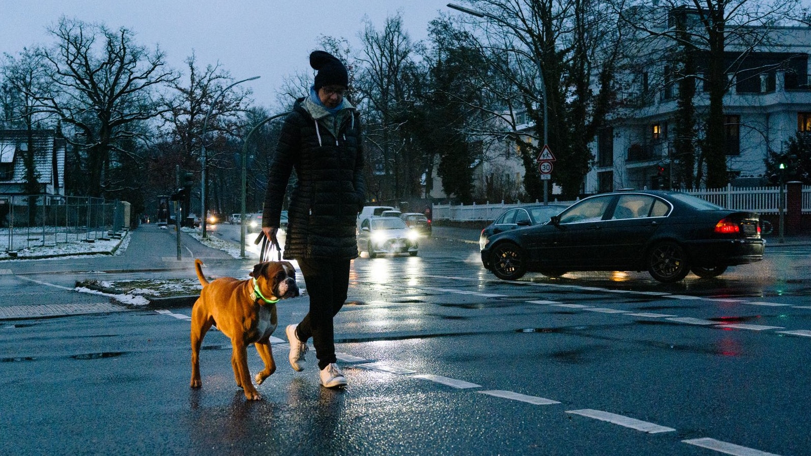Zwischen November und Jänner ist es aufgrund der Witterung besonders gefährlich für Fußgänger.