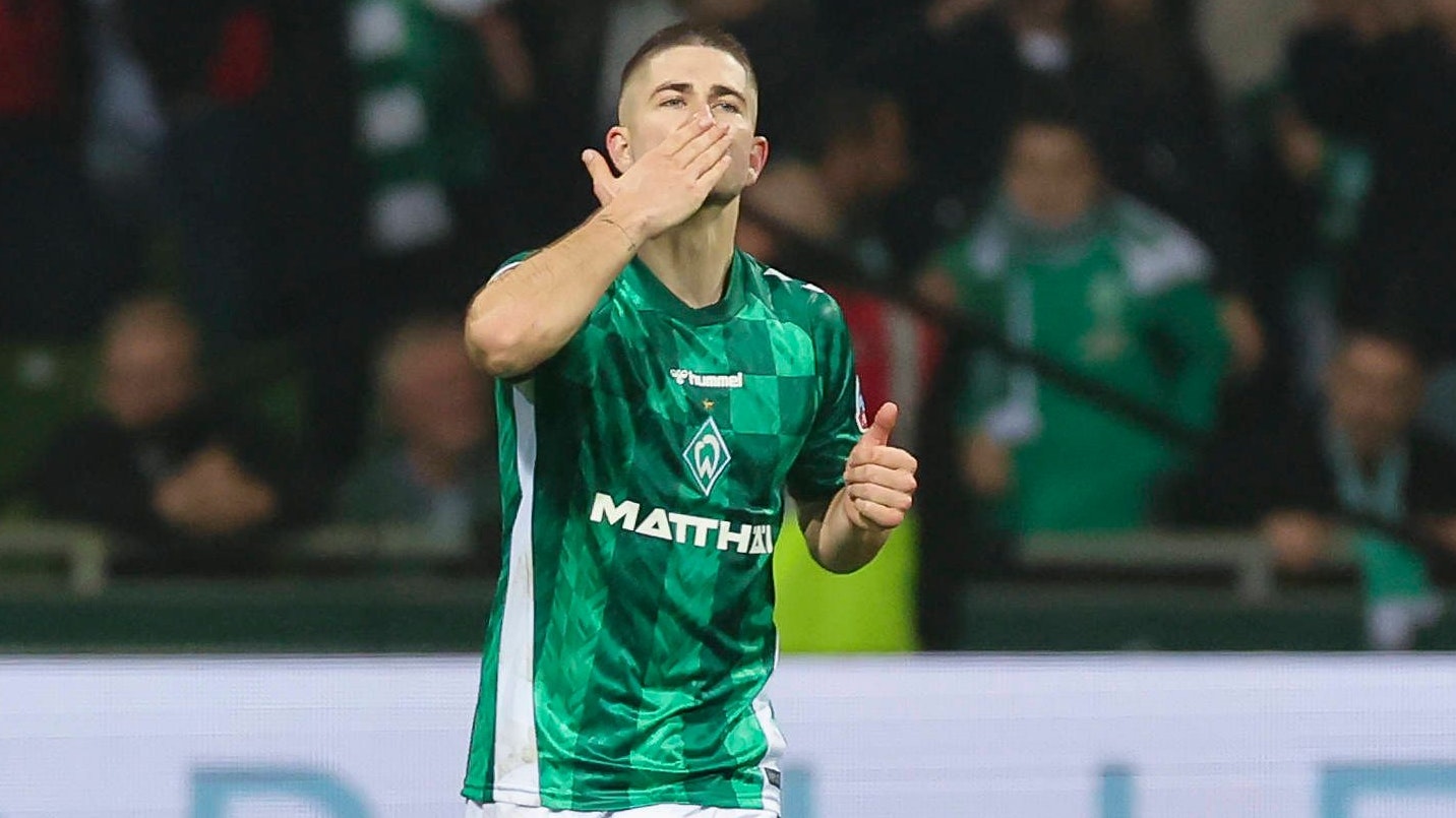 Romano Schmid: Ein Busserl für seinen Sohn