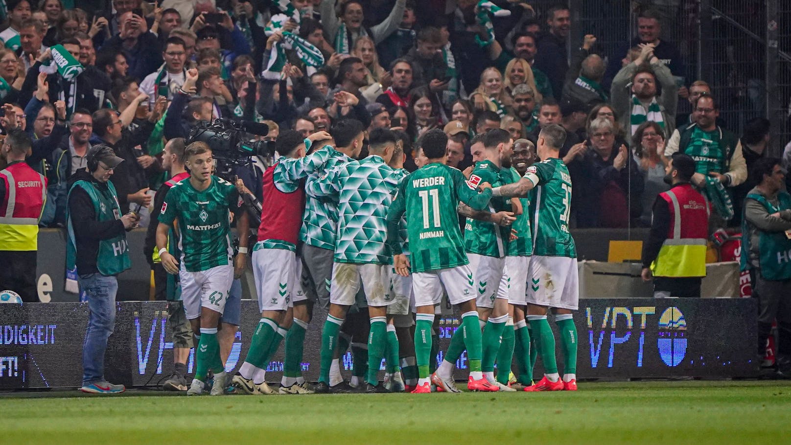 Letzte Minute! ÖFB-Star trifft zum 2:2 gegen Meister