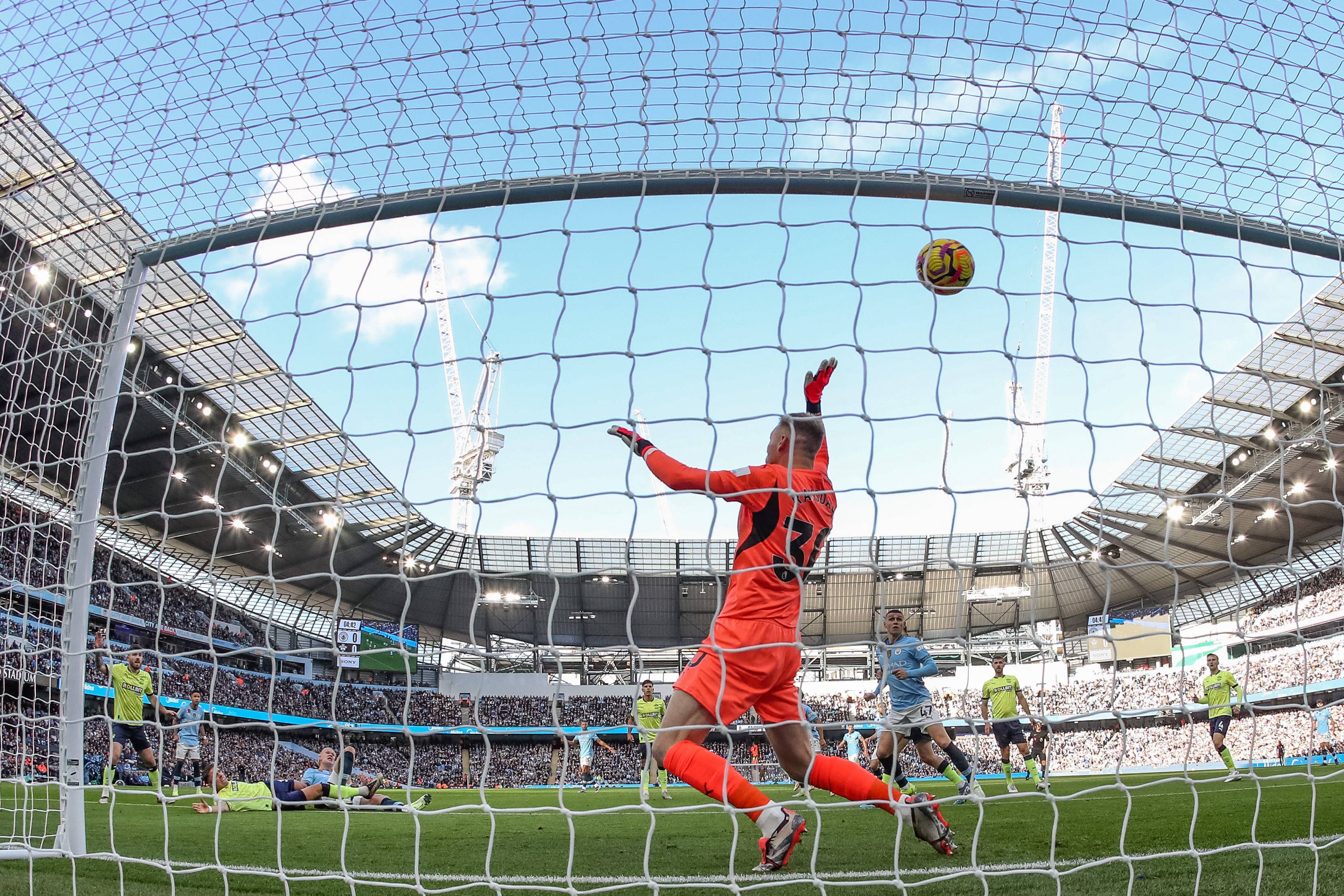 Haaland ist auch im Fallen nicht zu stoppen