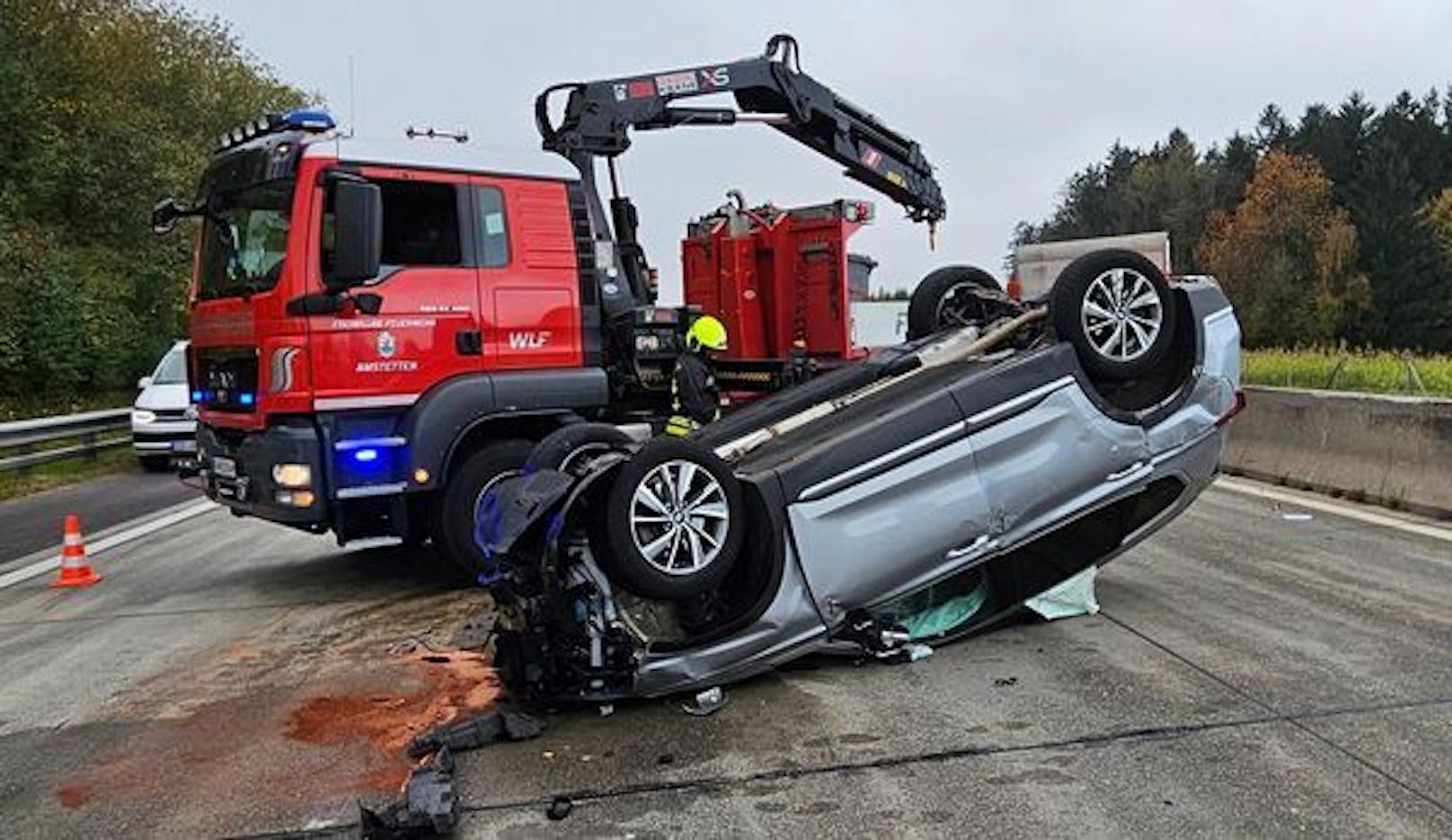 Schwerer Unfall auf A1 forderte vier Verletzte.