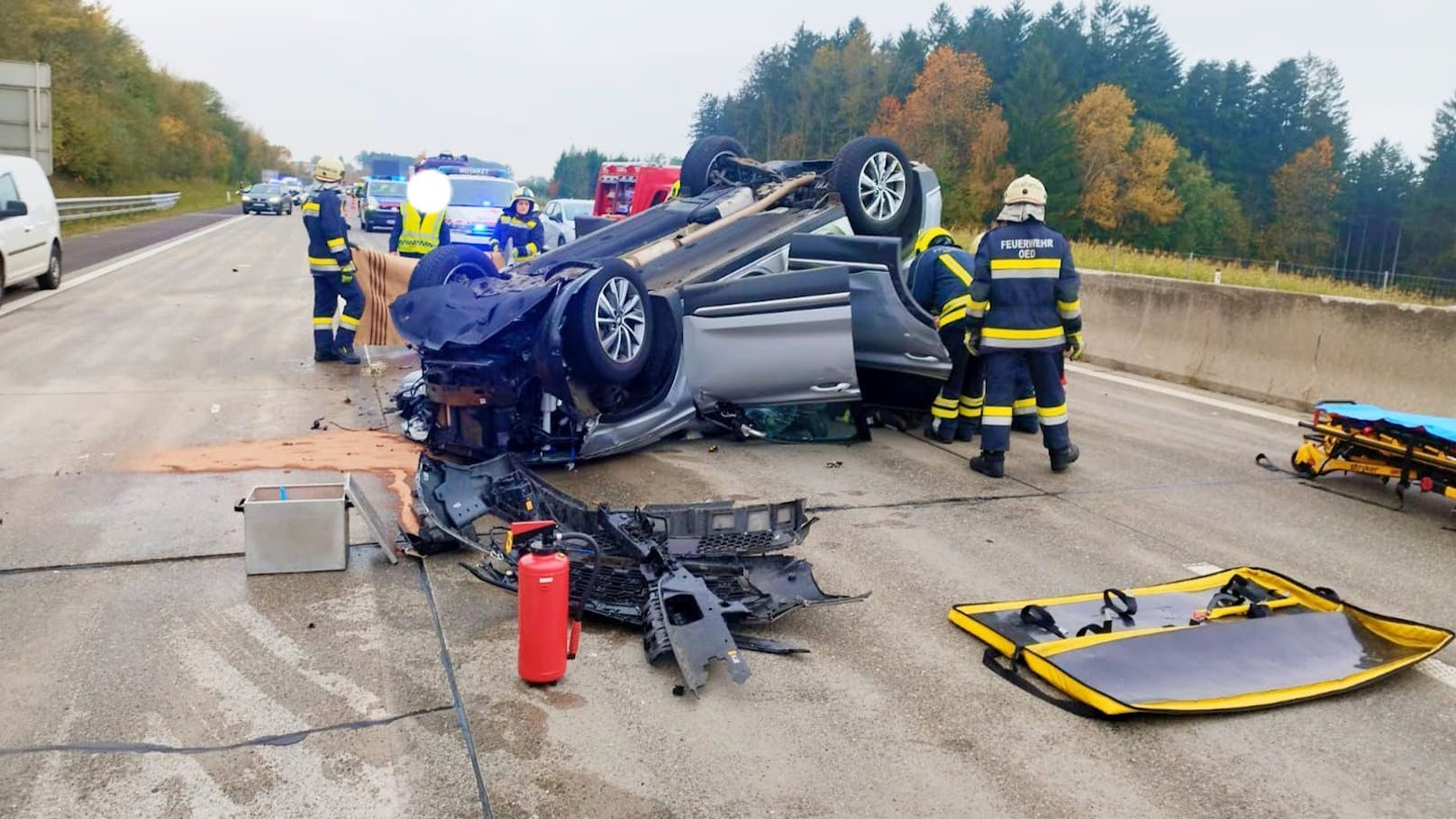 Schwerer Unfall auf A1 forderte vier Verletzte.