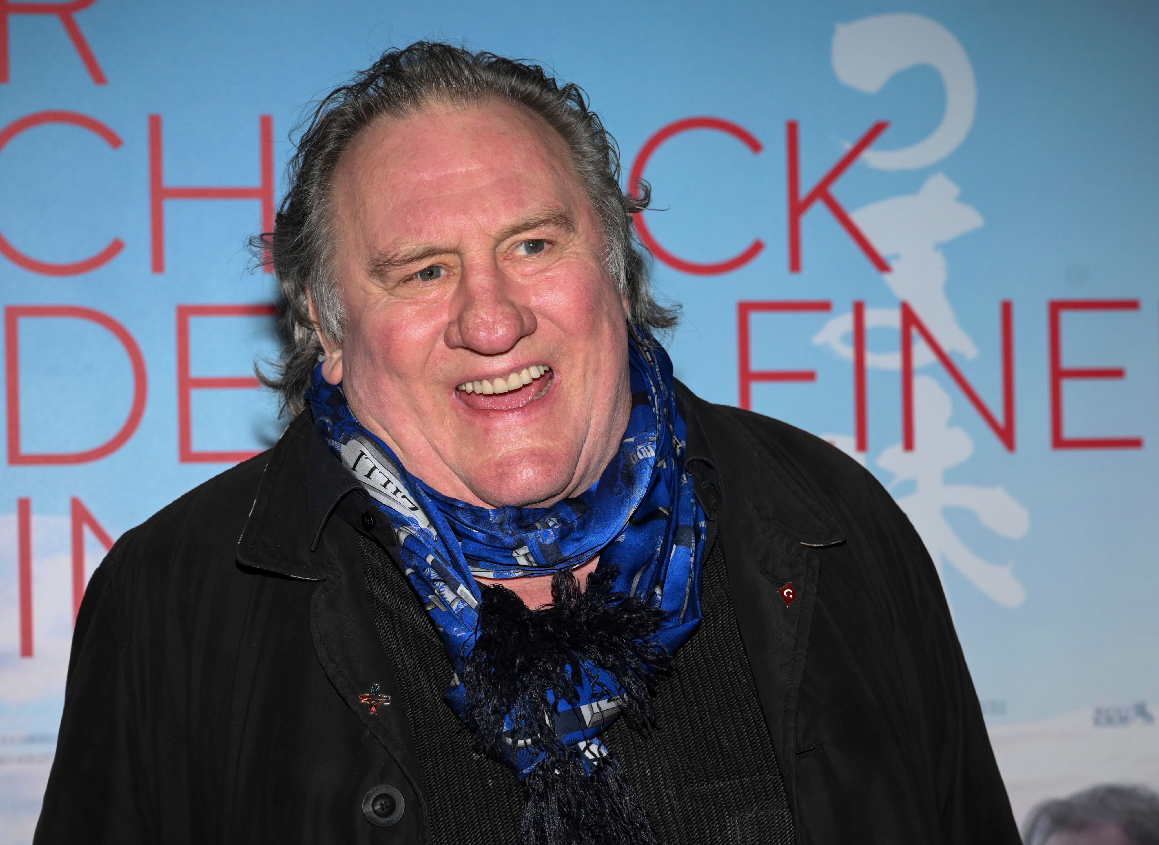Der französische Schauspieler Gérard Depardieu wird mit schweren Vorwürfen konfrontiert.