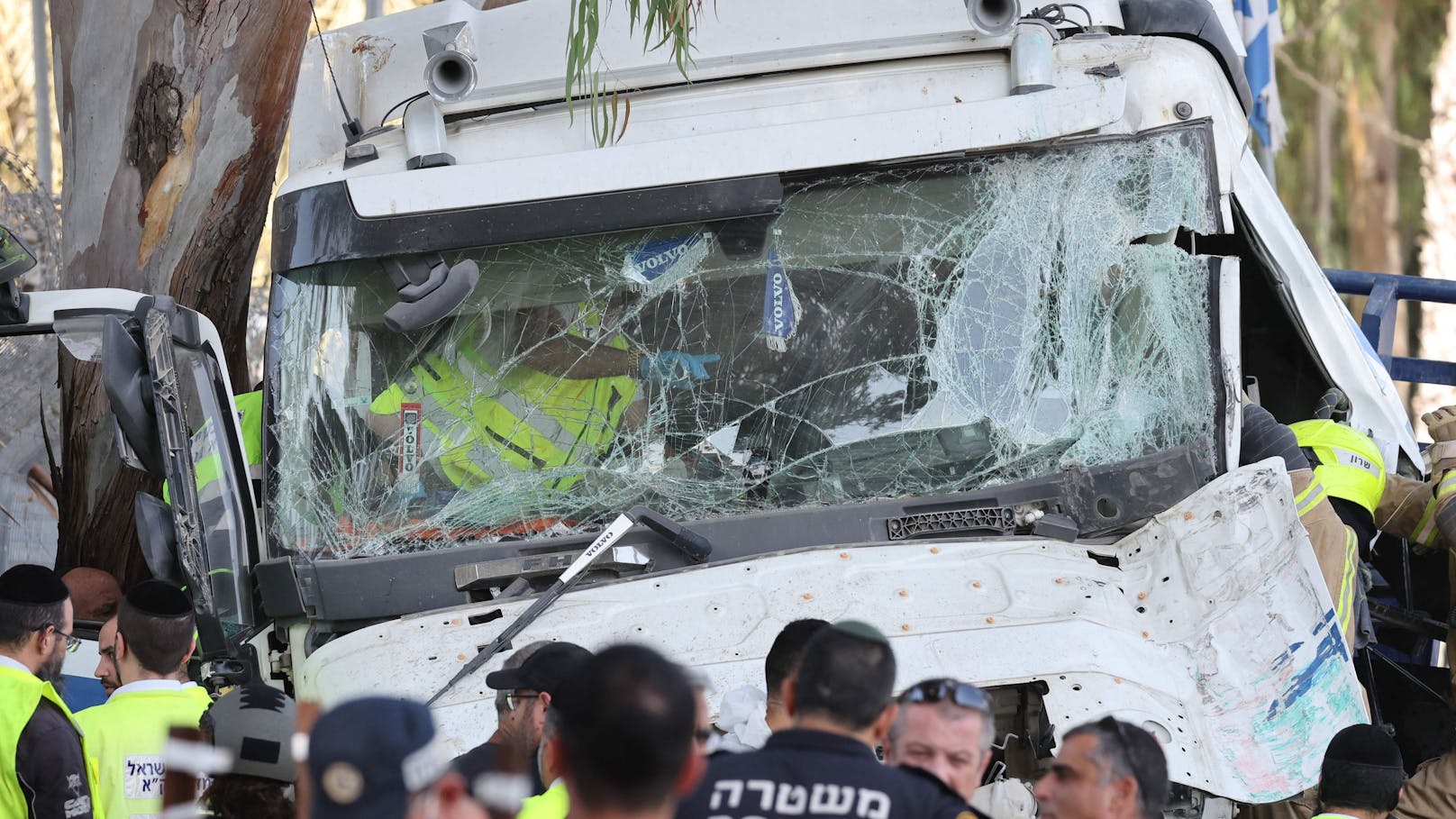 Lkw rast in Israel in Menschengruppe – 40 Verletzte