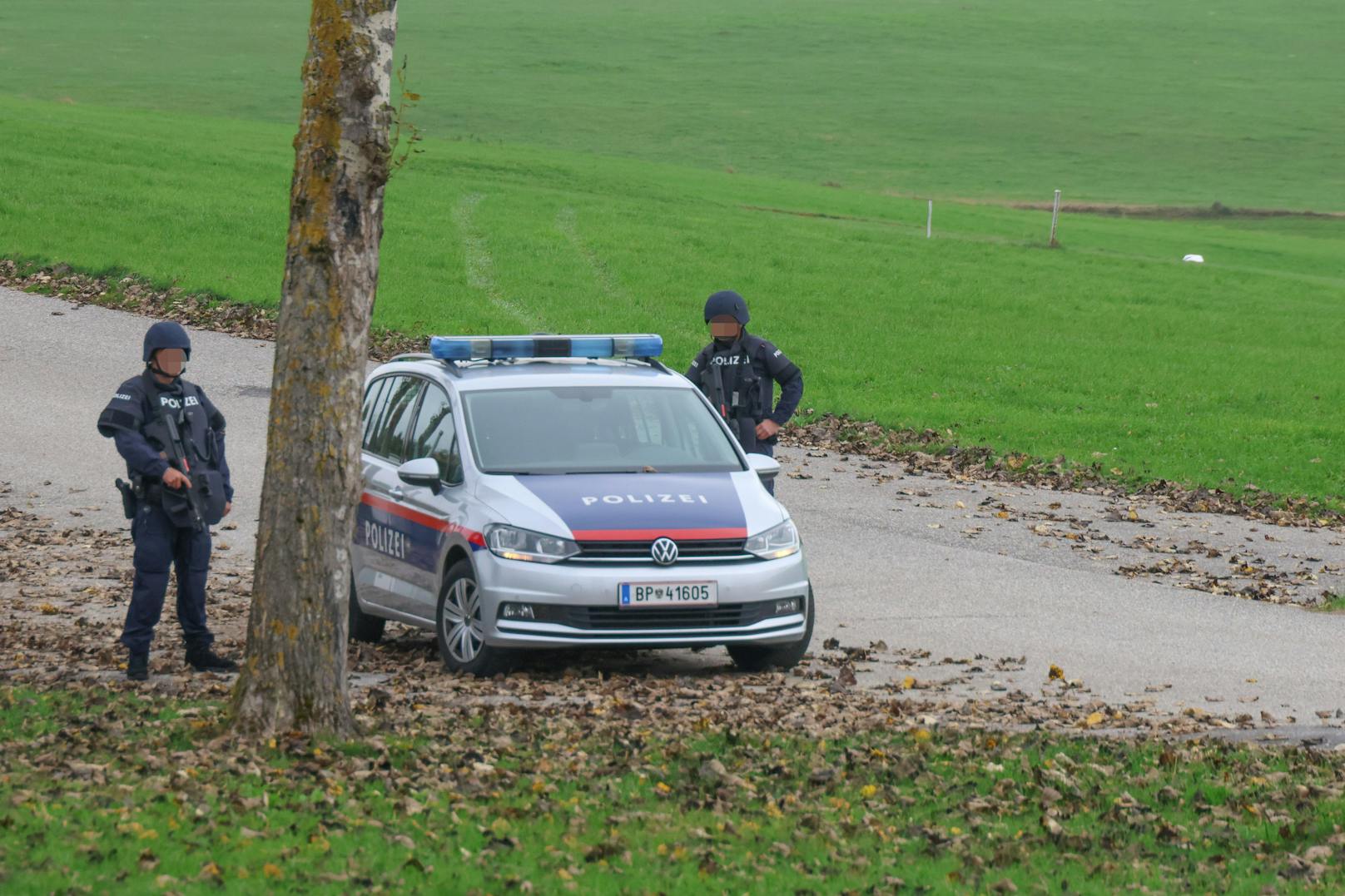 Die Polizei befindet sich im Einsatz ....